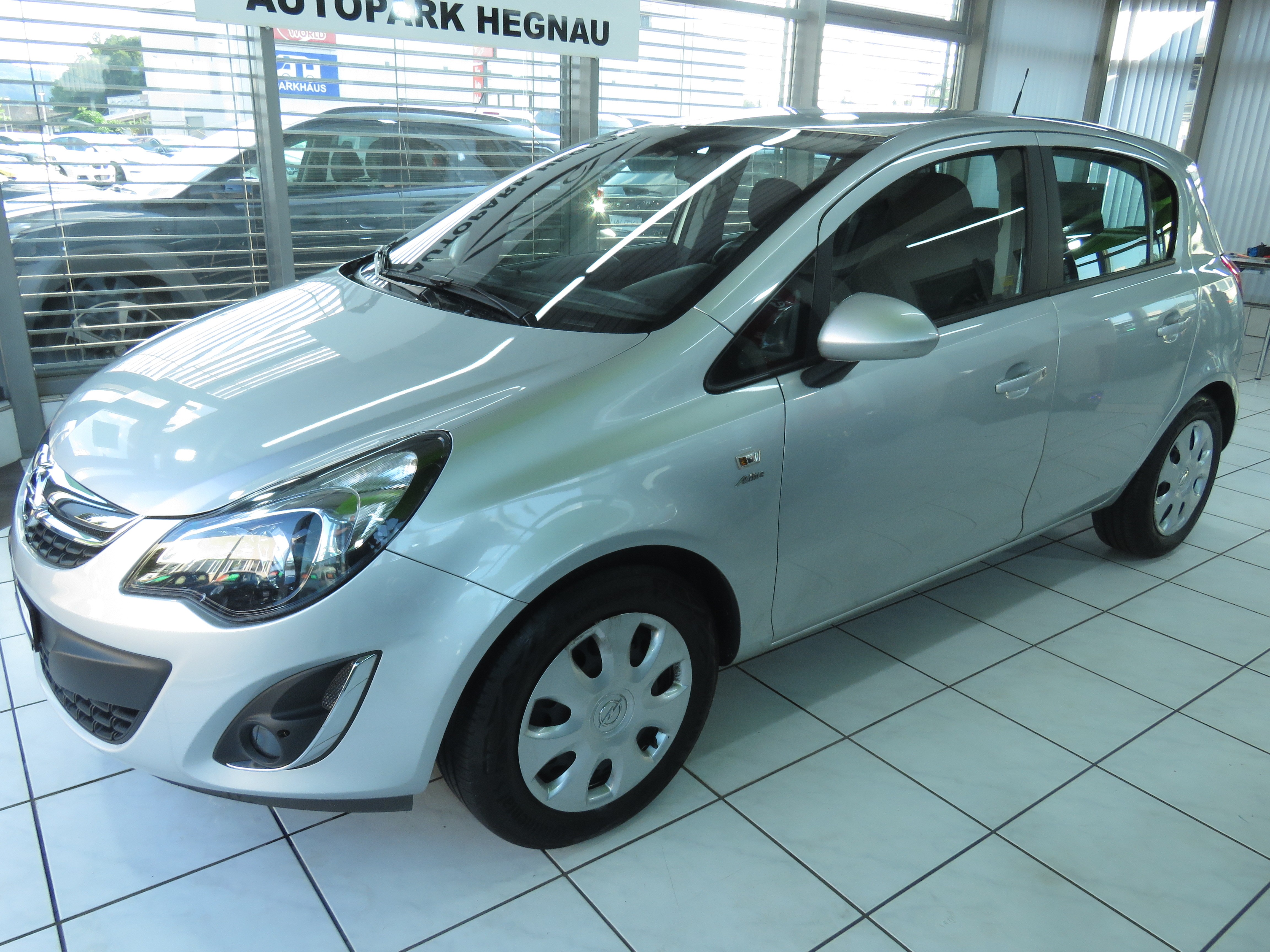 OPEL Corsa 1.4 TP Color Edition Automatic