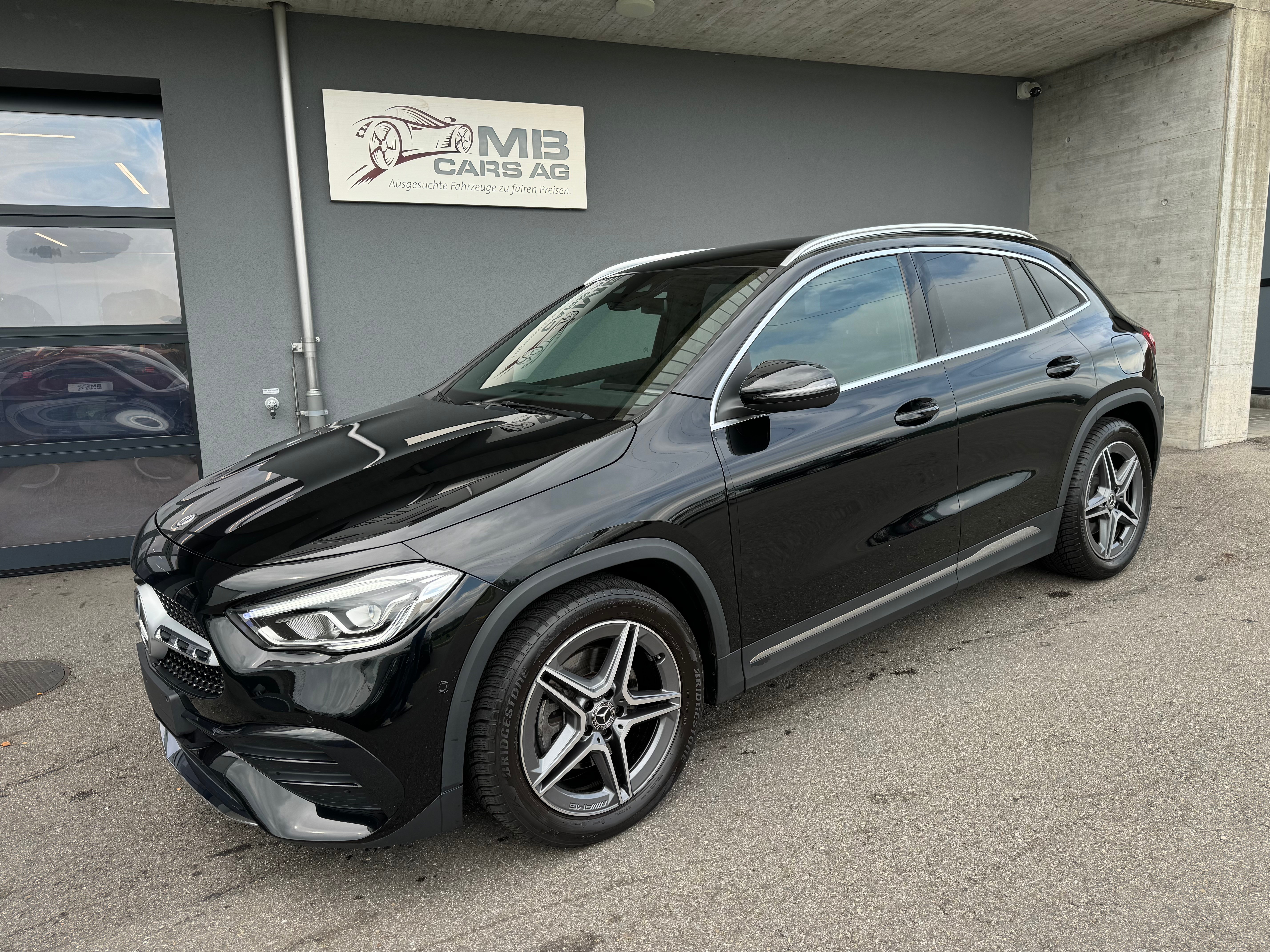 MERCEDES-BENZ GLA 250 4Matic AMG Line 8G-DCT