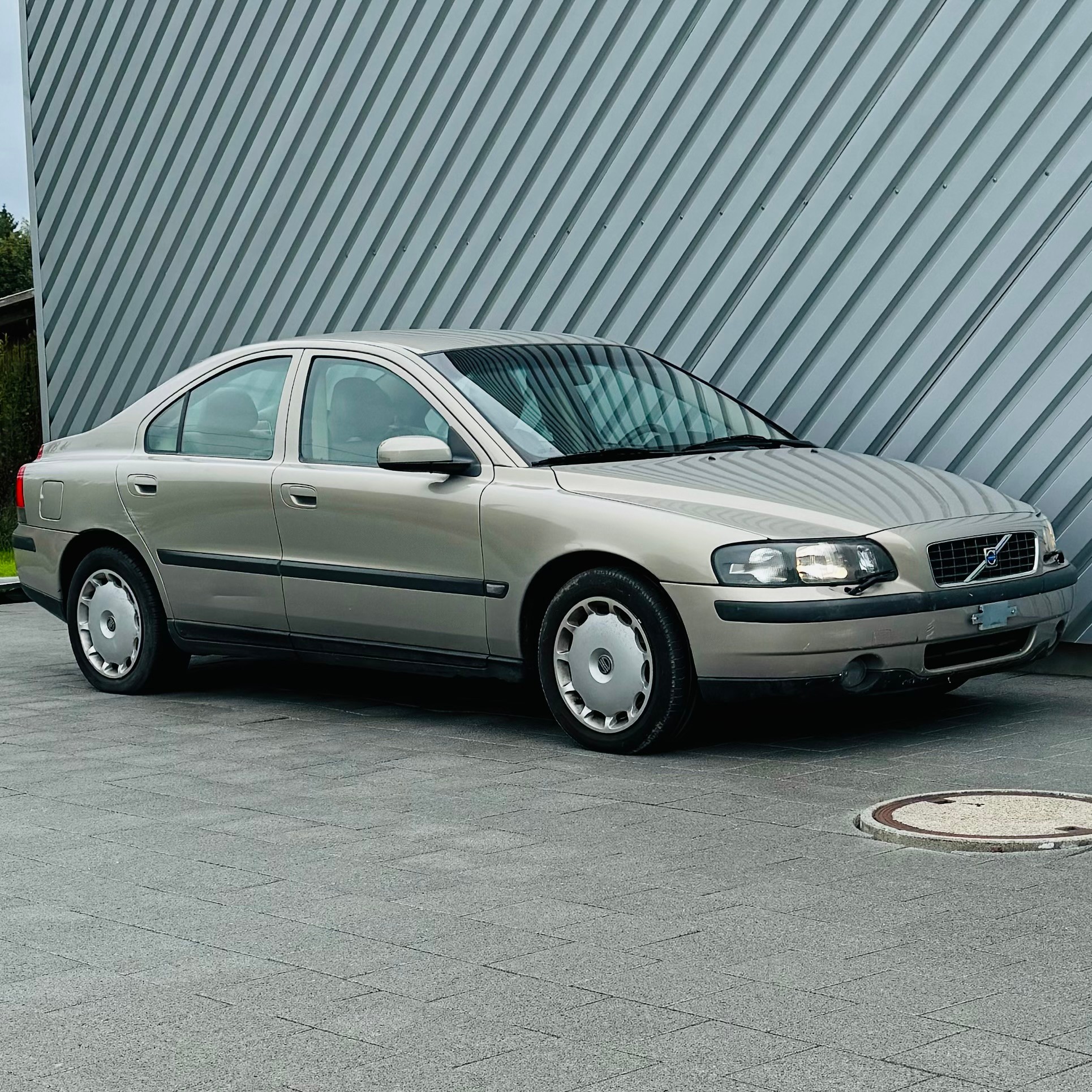 VOLVO S60 2.4