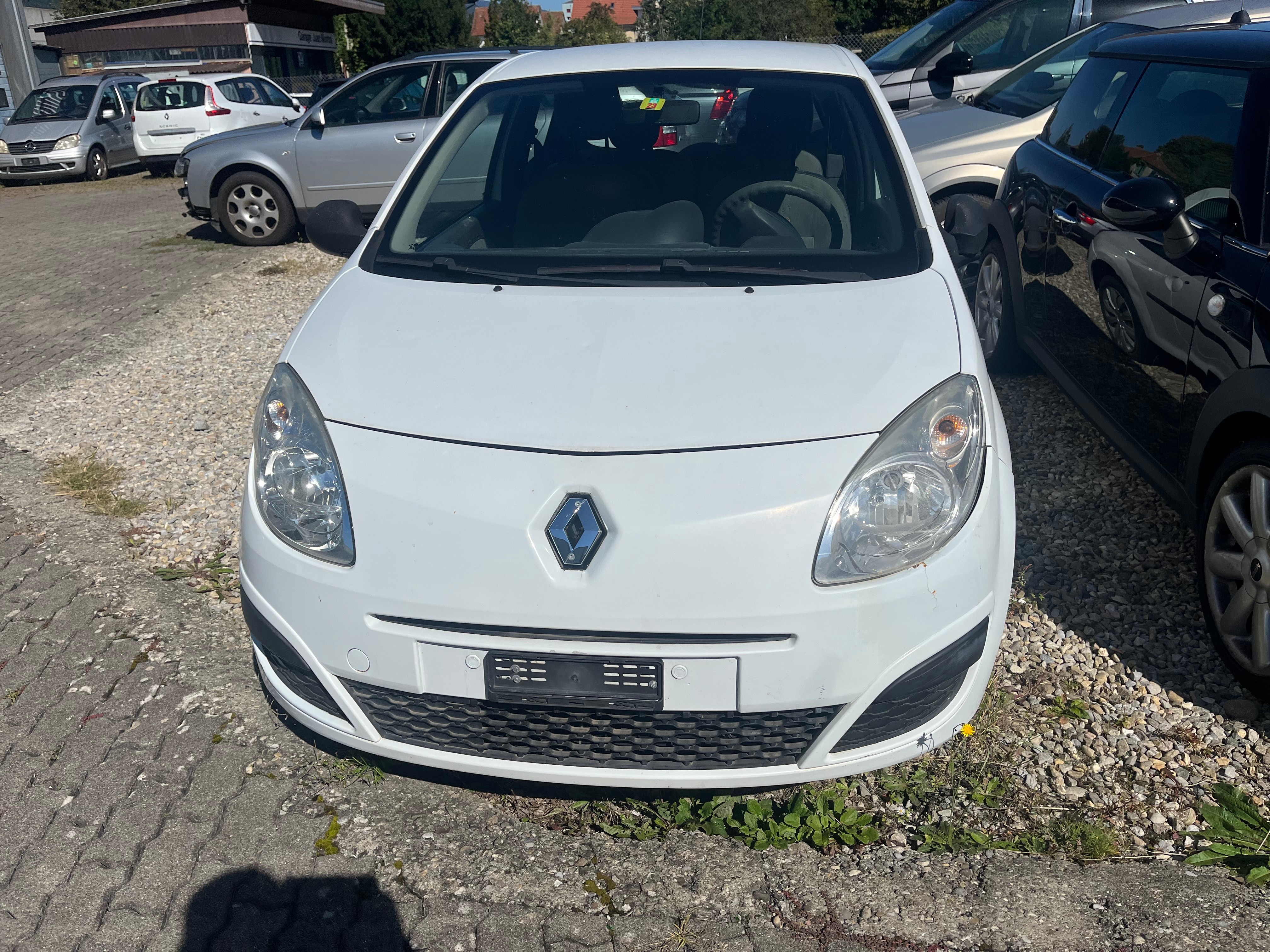 RENAULT Twingo 1.2 16V Initiale Quickshift