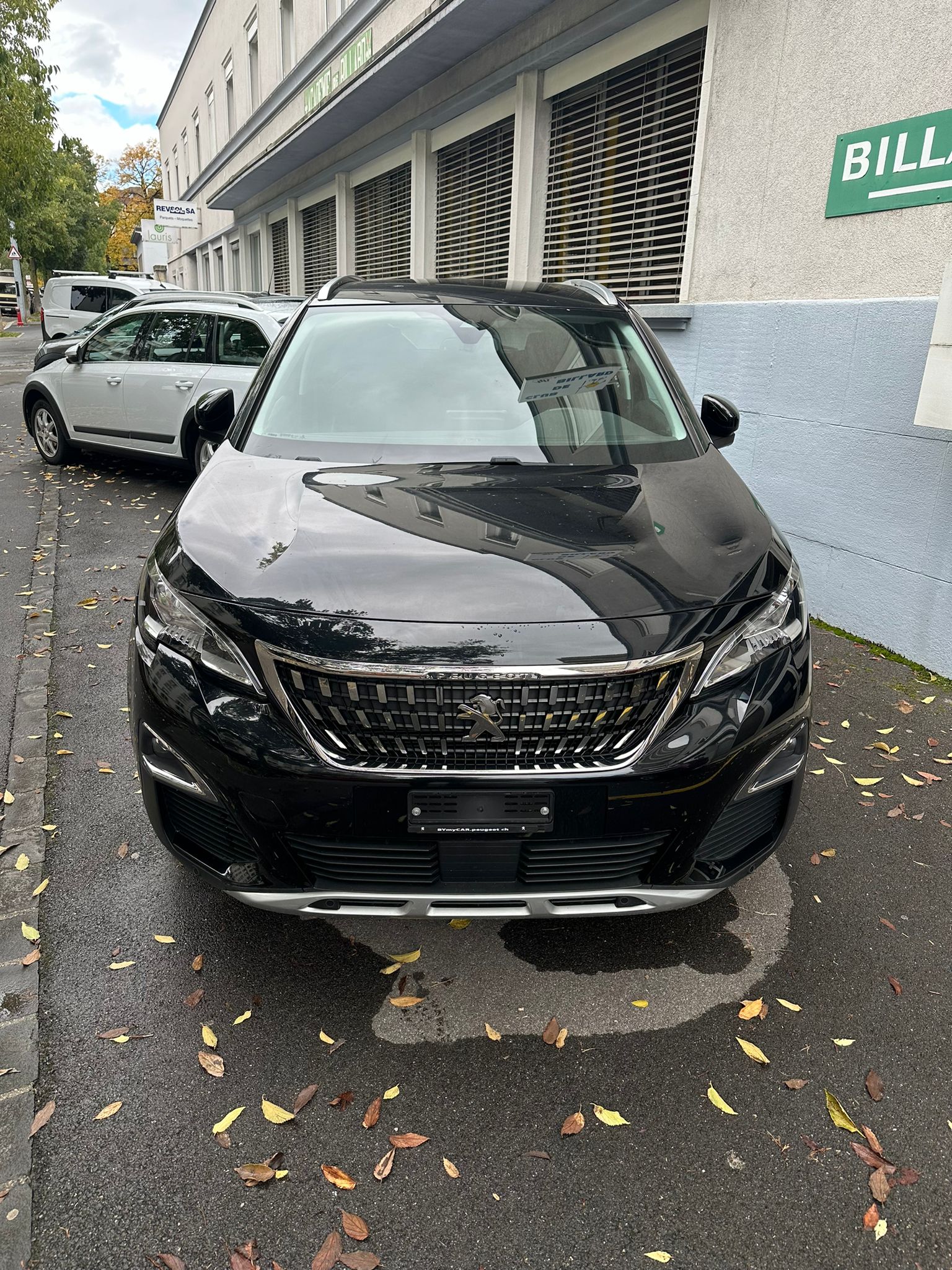 PEUGEOT 3008 1.2 PureTech Allure