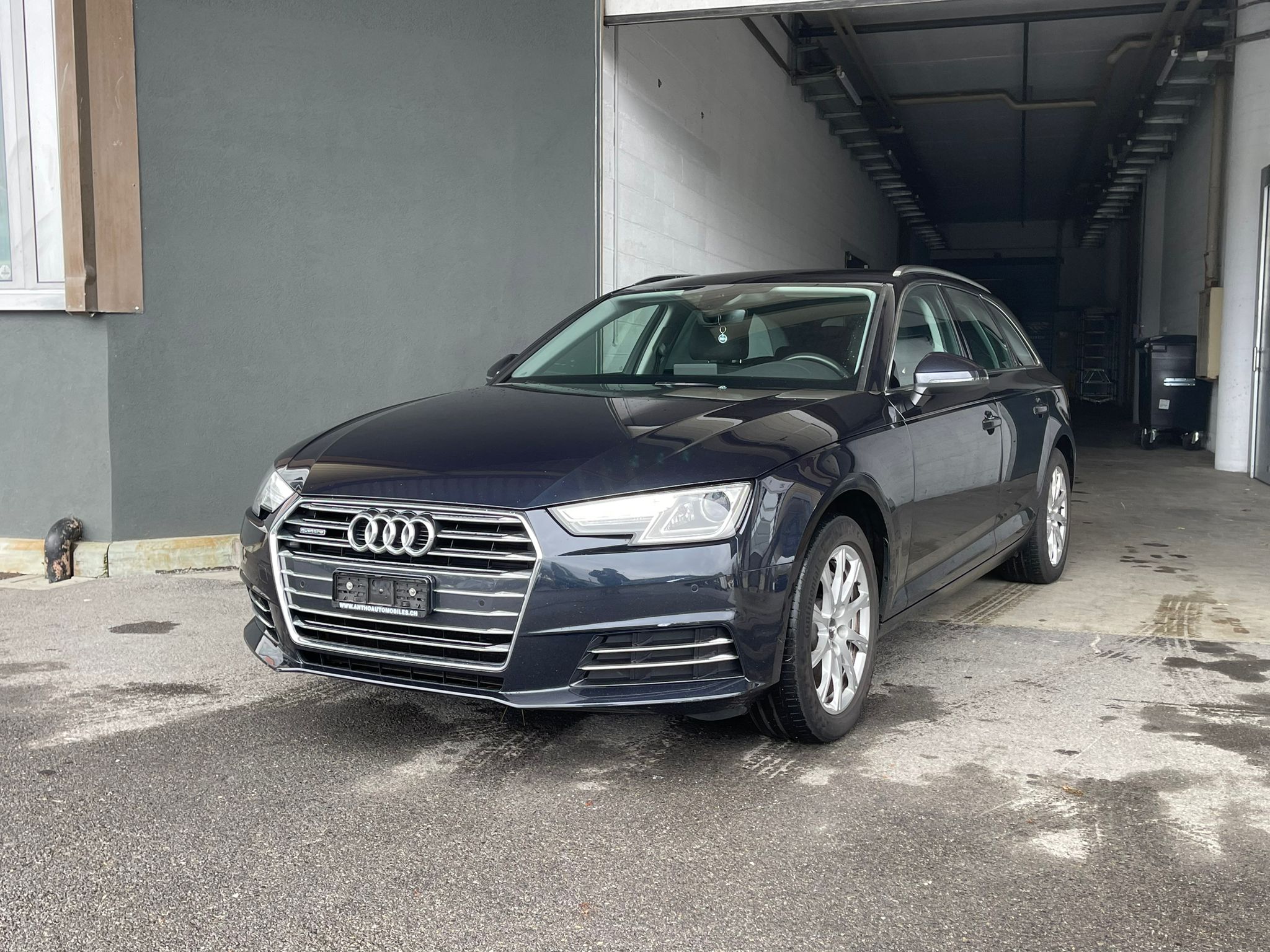 AUDI A4 Avant 2.0 TDI Design quattro S-tronic