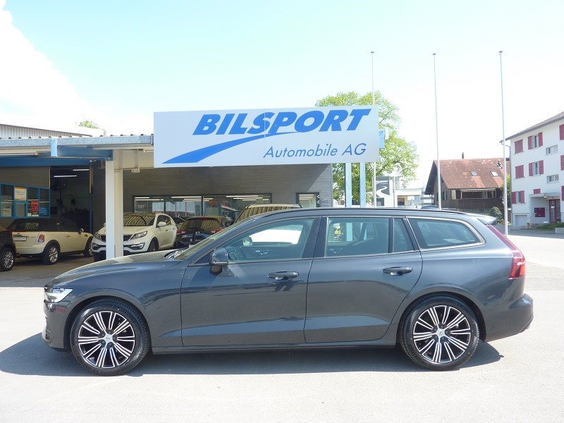 VOLVO V60 D4 Momentum Geartronic