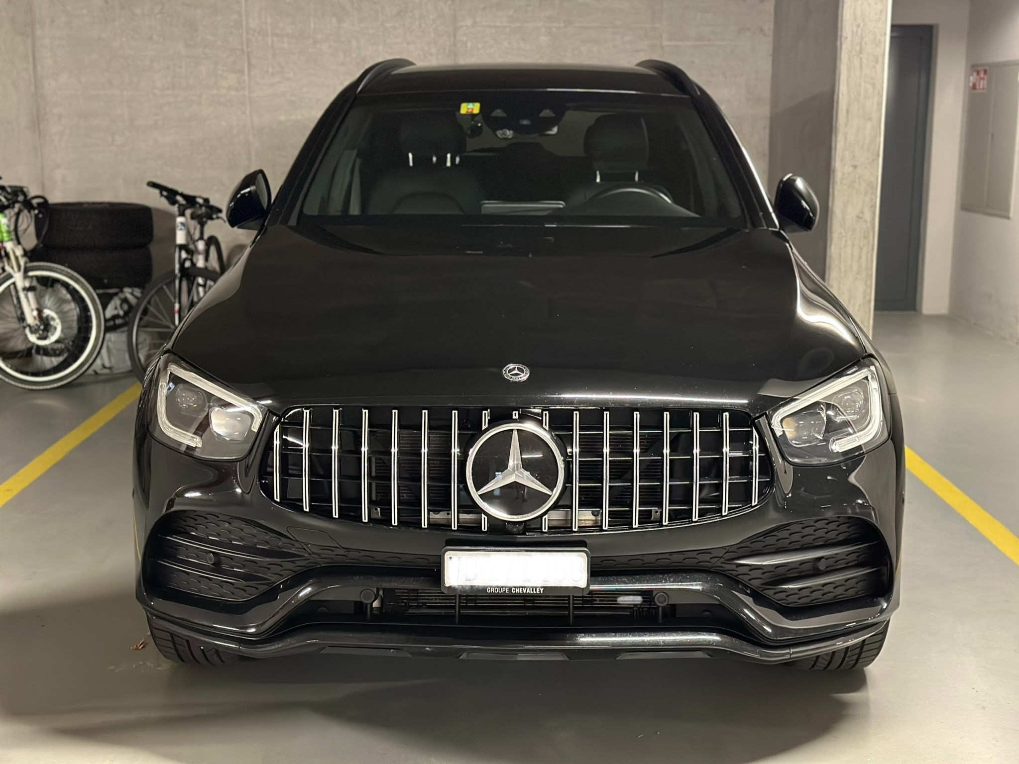 MERCEDES-BENZ GLC 300 AMG Line 4Matic 9G-Tronic