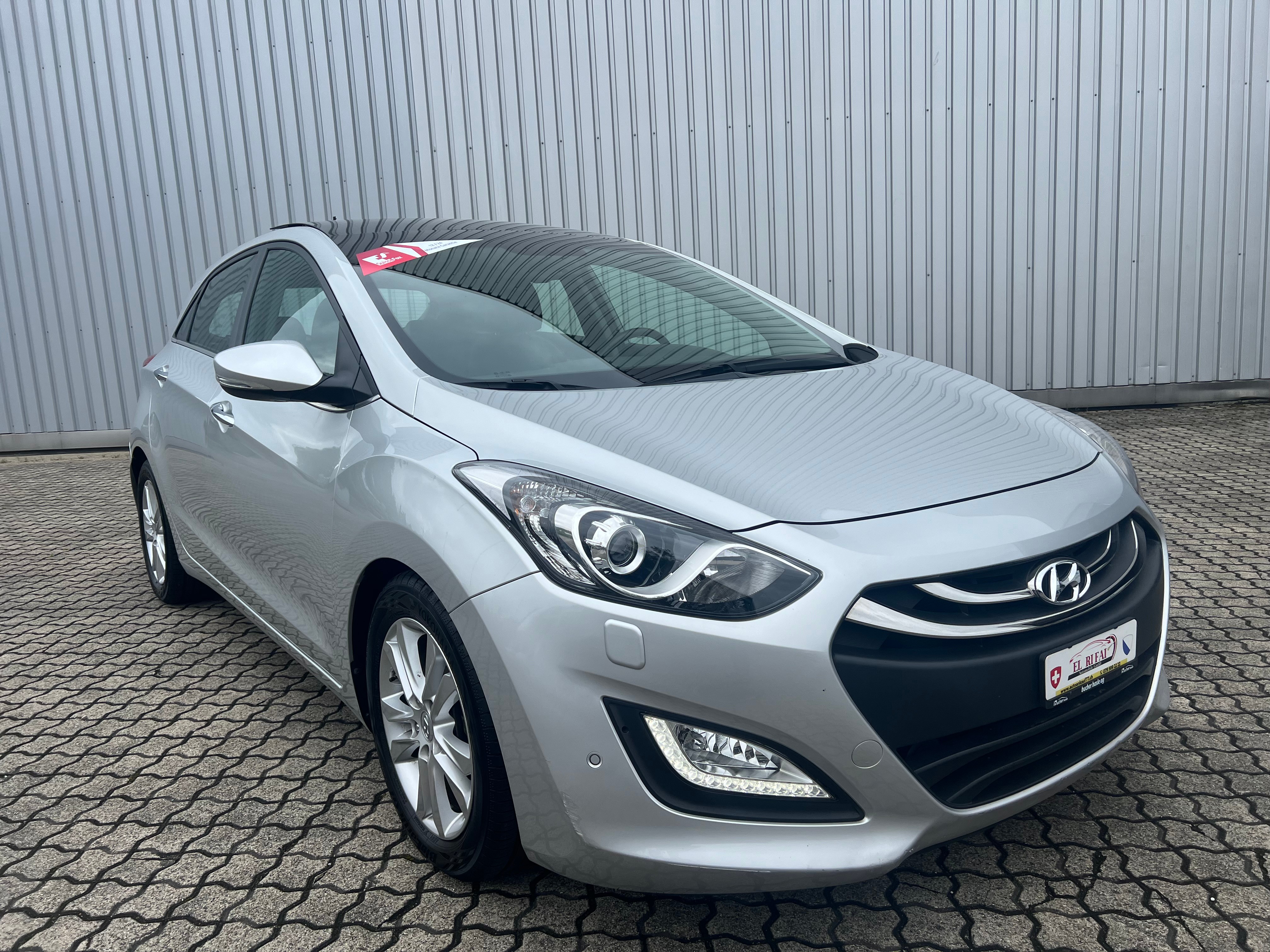 HYUNDAI i30 1.6 GDI Premium Automatic