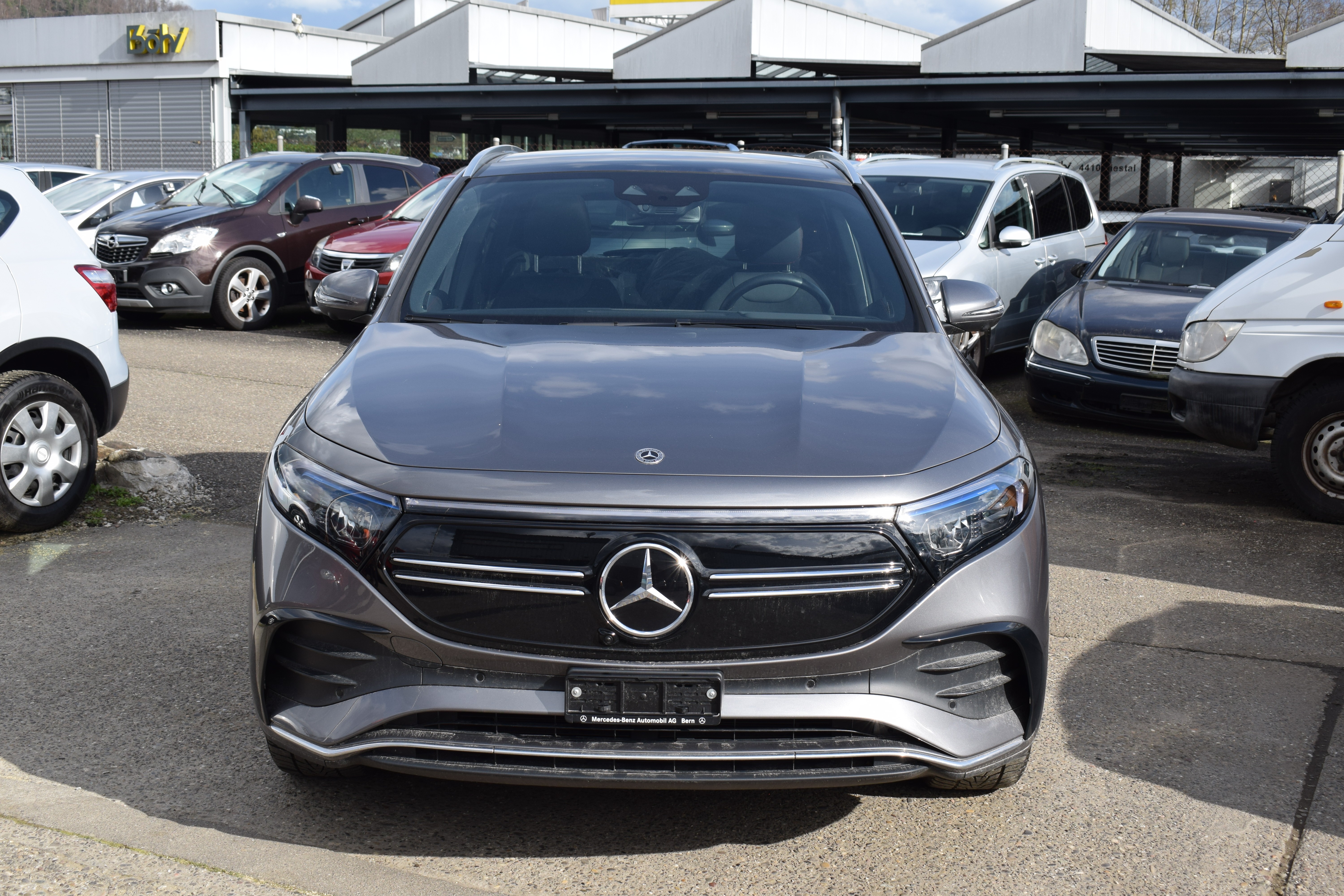 MERCEDES-BENZ EQA 300 AMG Line 4Matic