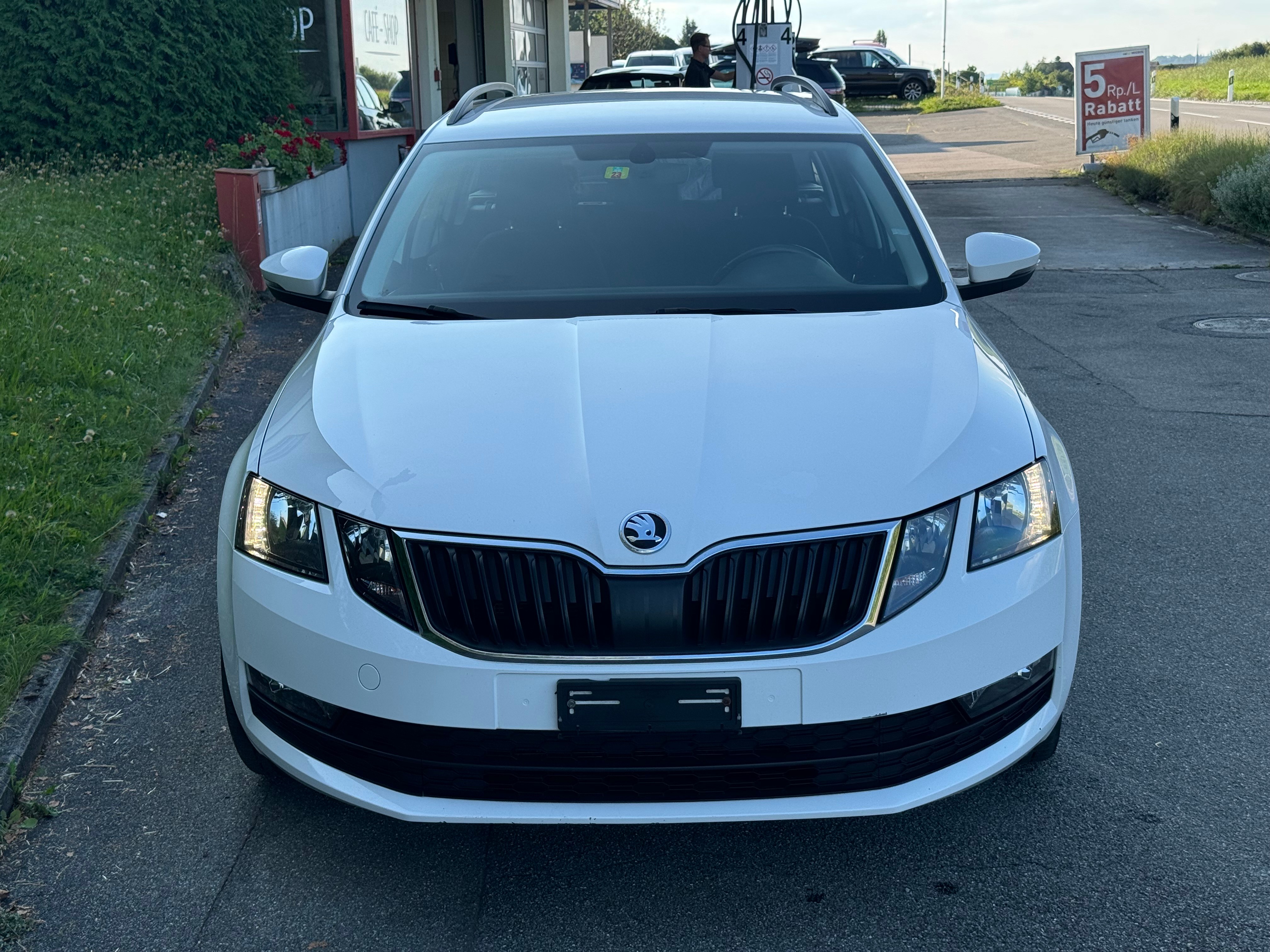 SKODA Octavia Combi 1.6 TDI Ambition