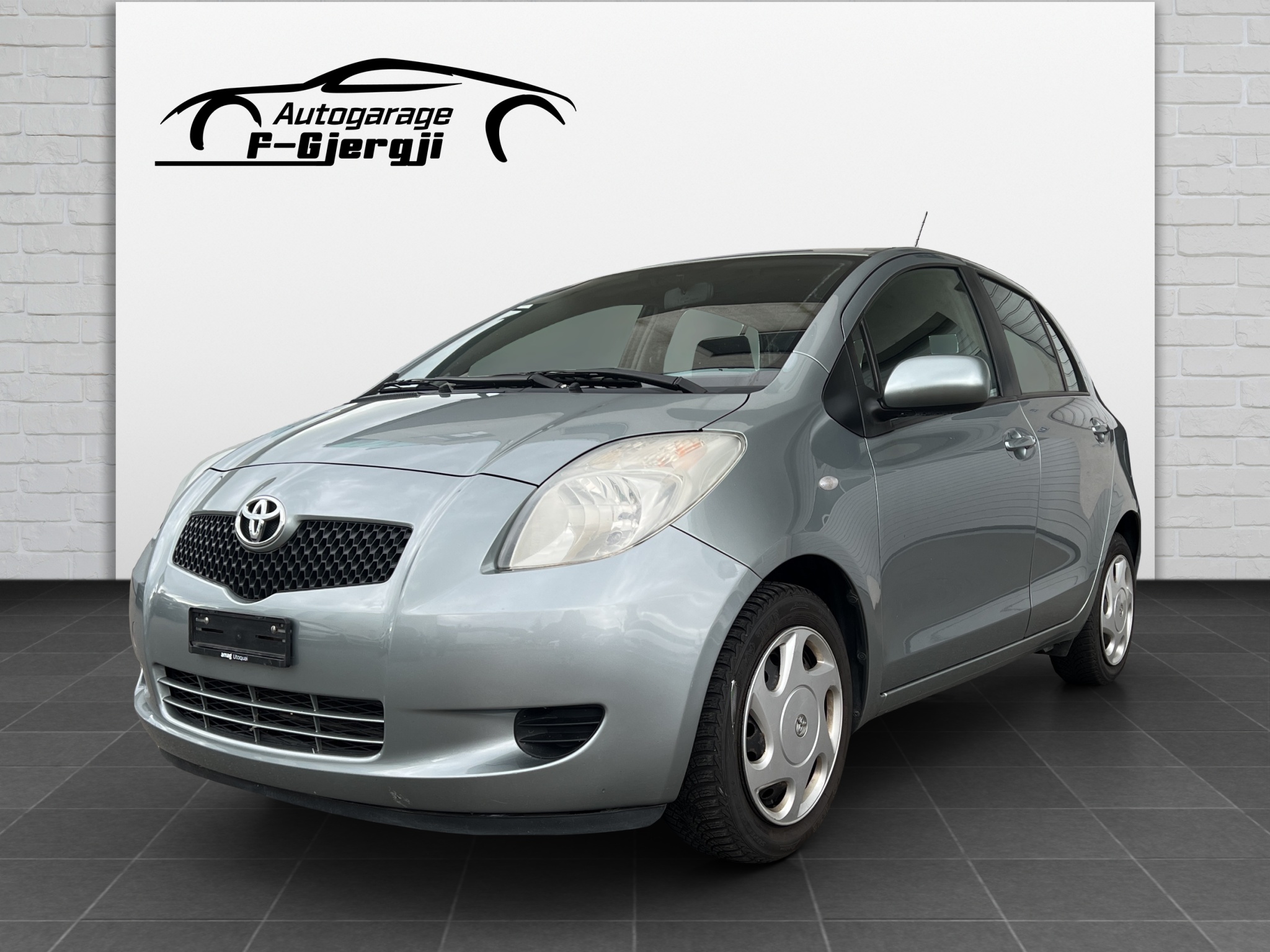 TOYOTA Yaris 1.3 Linea Luna