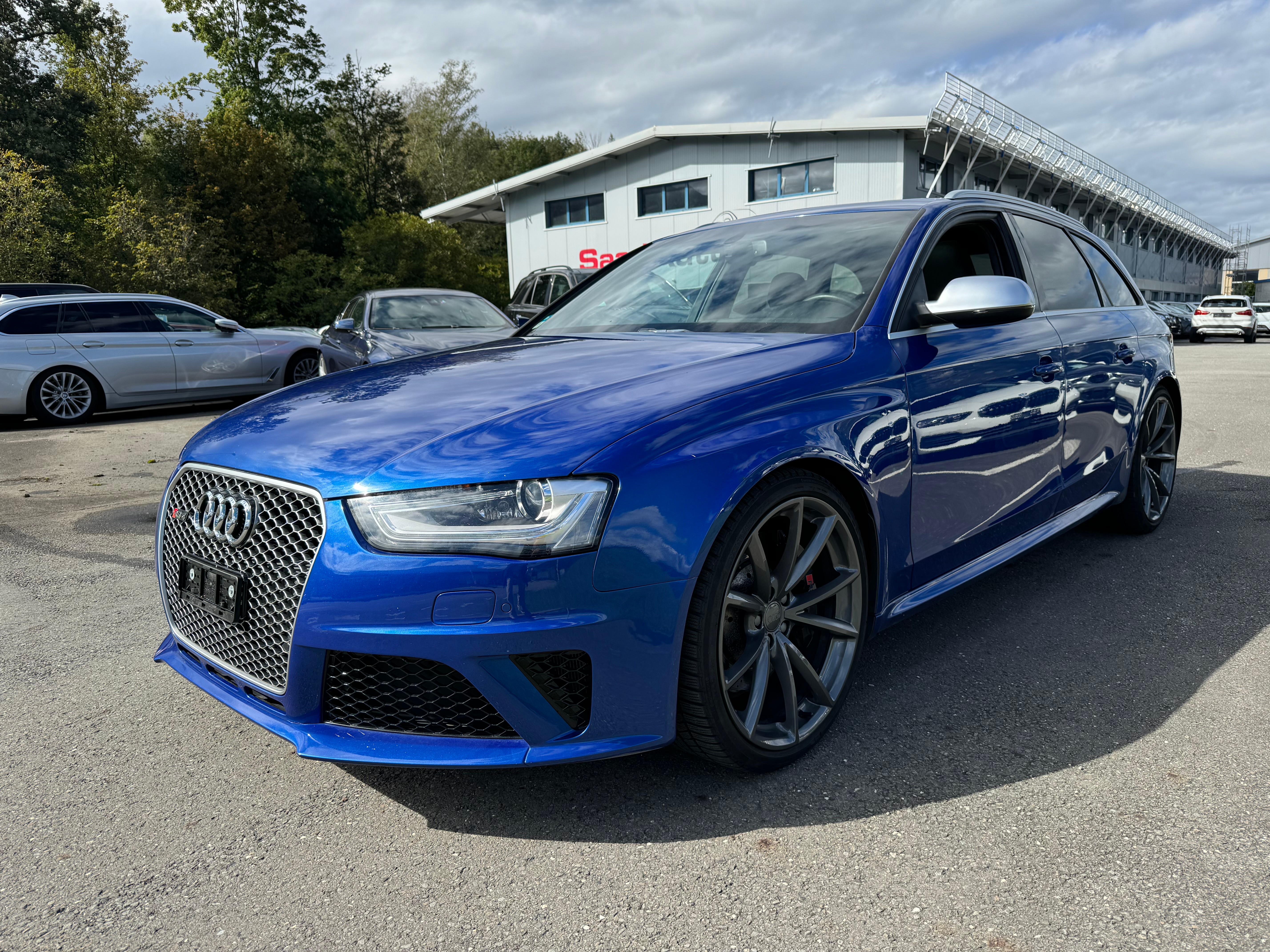 AUDI RS4 Avant 4.2 FSI V8 quattro S-tronic