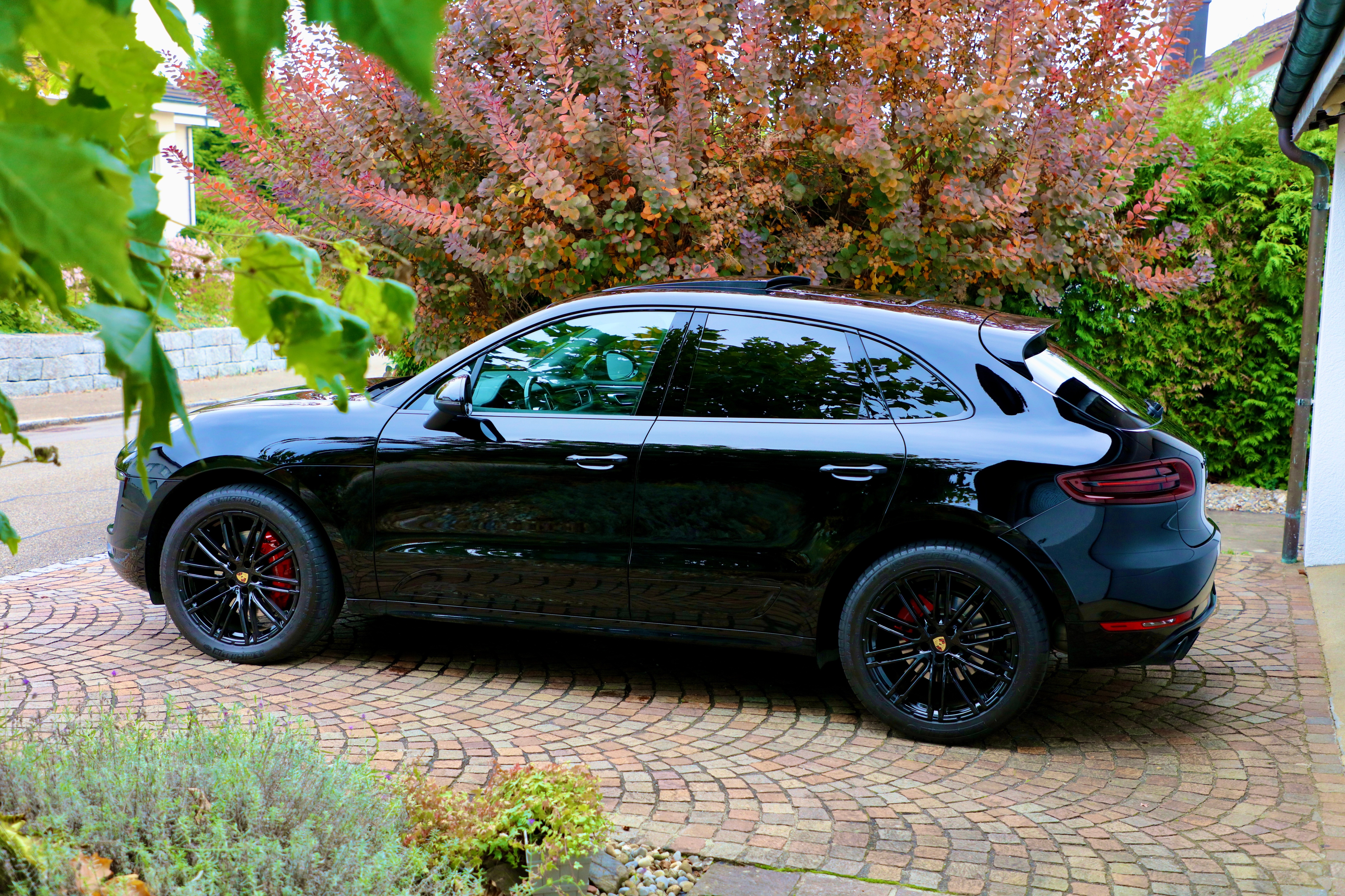 PORSCHE Macan GTS PDK