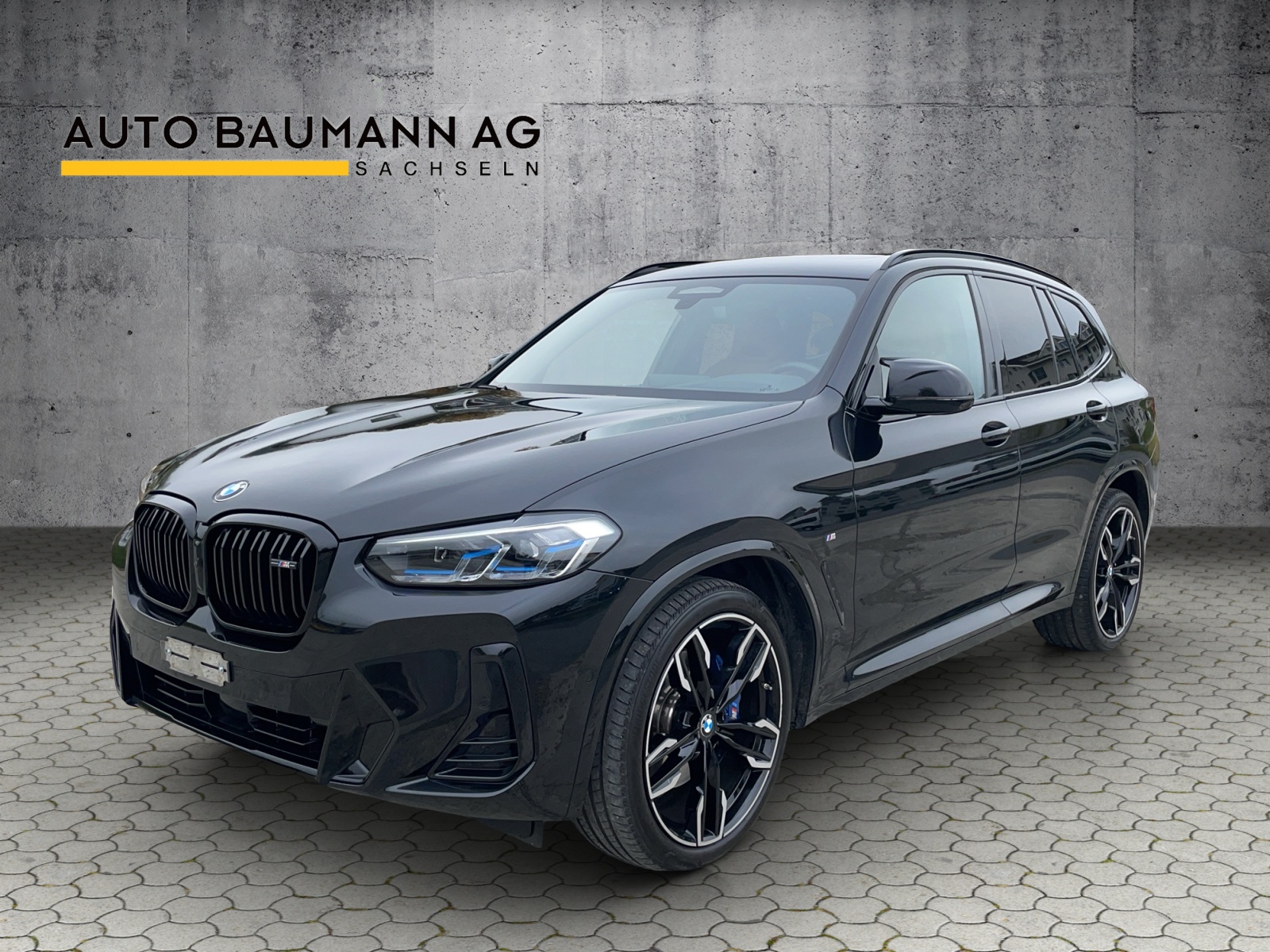 BMW X3 M40i Travel