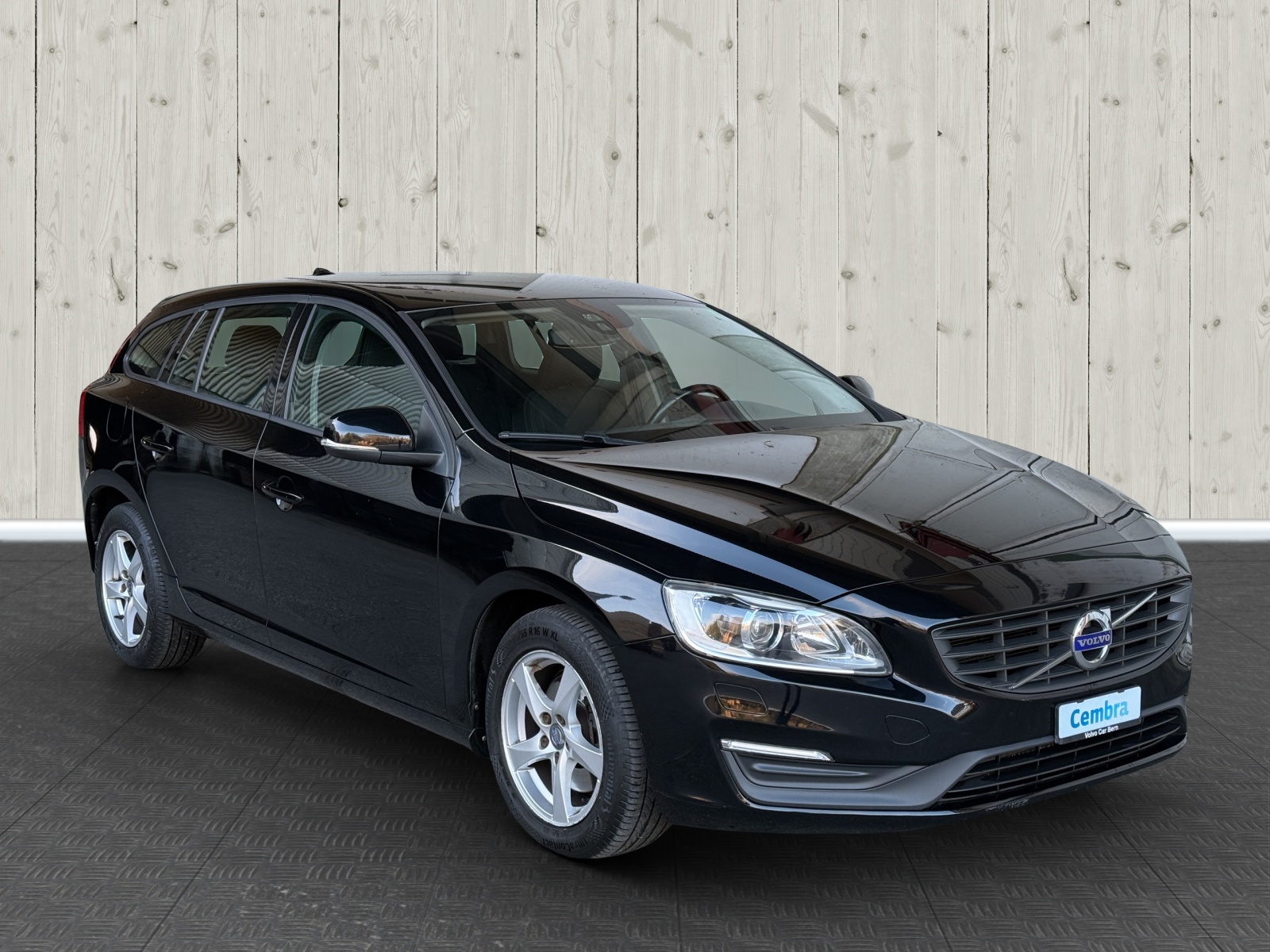 VOLVO V60 D2 Kinetic Geartronic