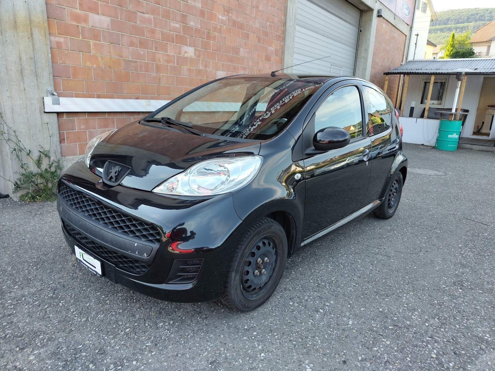 PEUGEOT 107 1.0 Swiss Edition