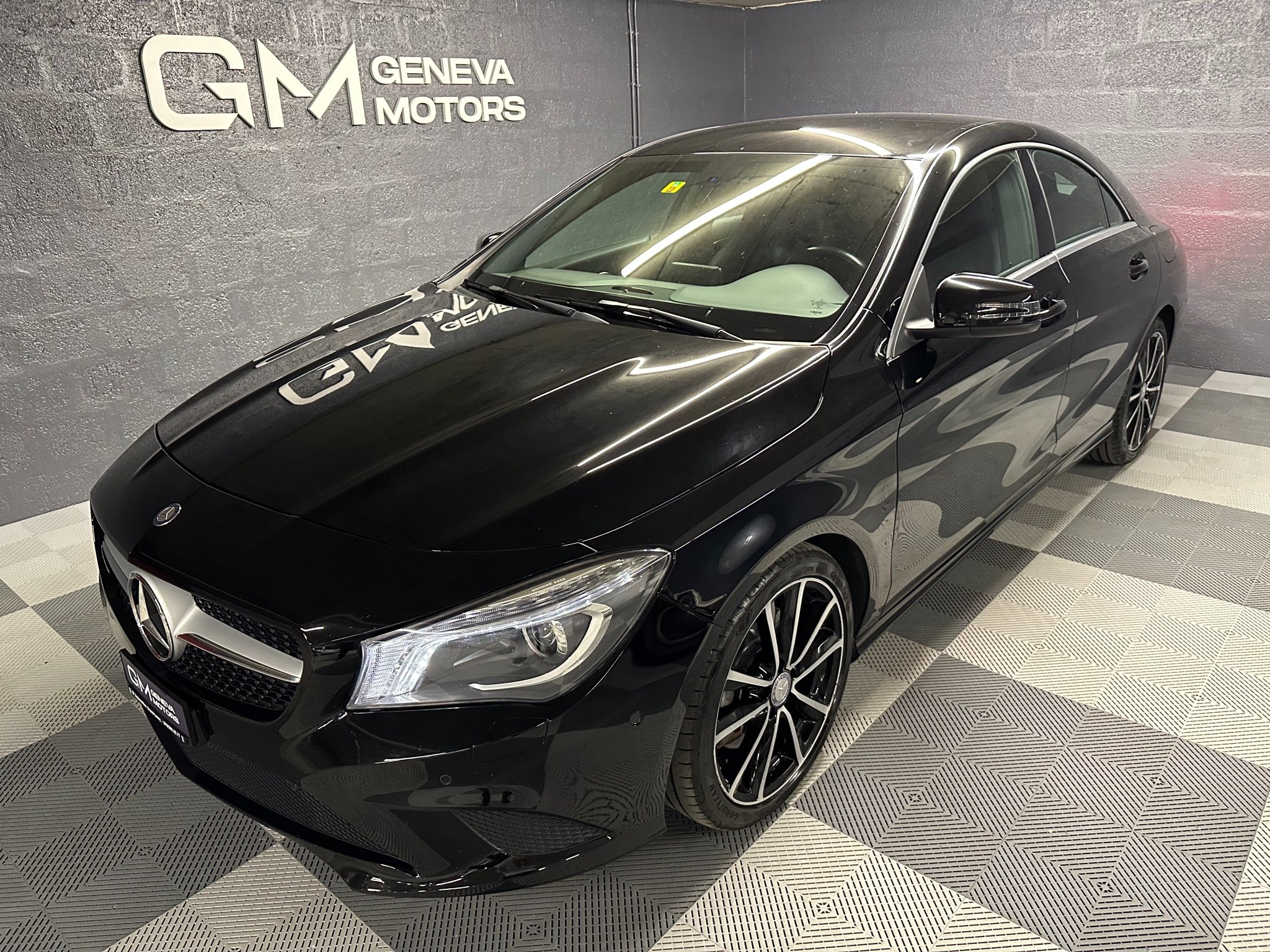 MERCEDES-BENZ CLA 250 7G-DCT 4Matic