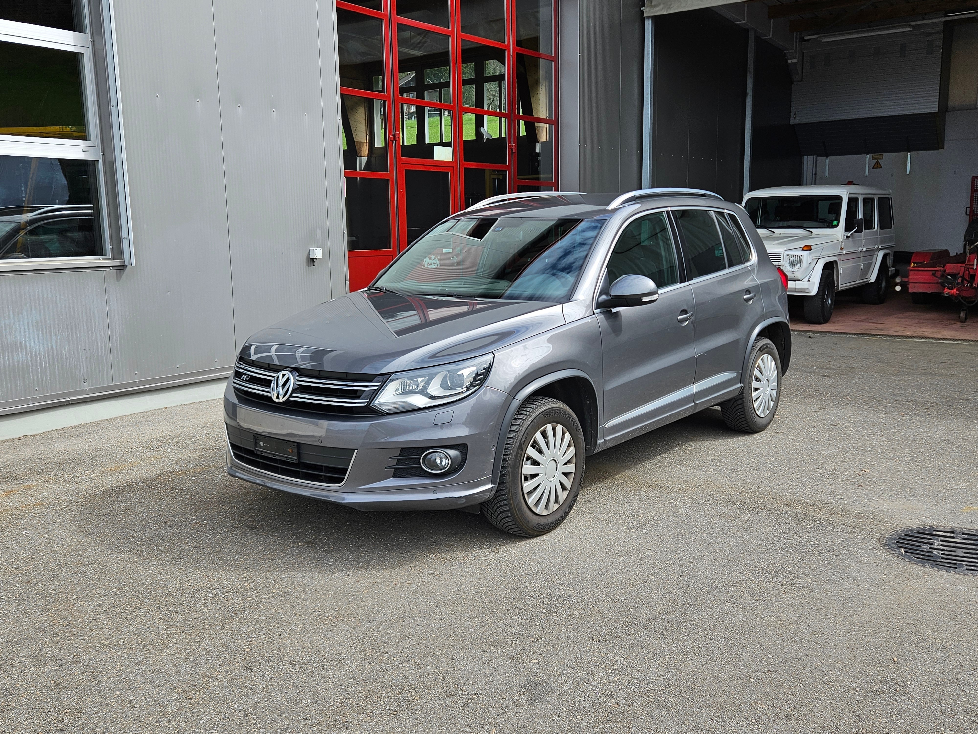 VW Tiguan 2.0 TDI BMT R-Line Design 4Motion DSG