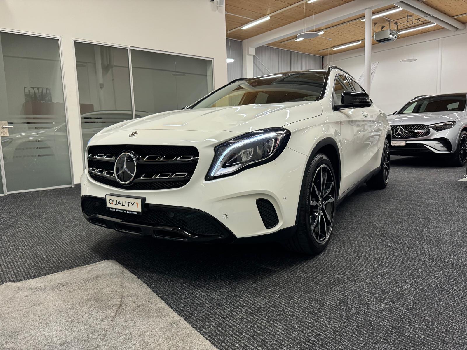 MERCEDES-BENZ GLA 200 Urban 7G-DCT