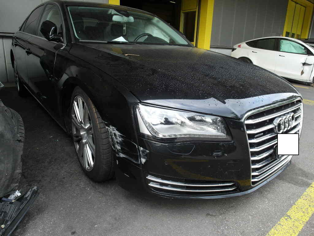 AUDI A8 3.0 TDI quattro tiptronic