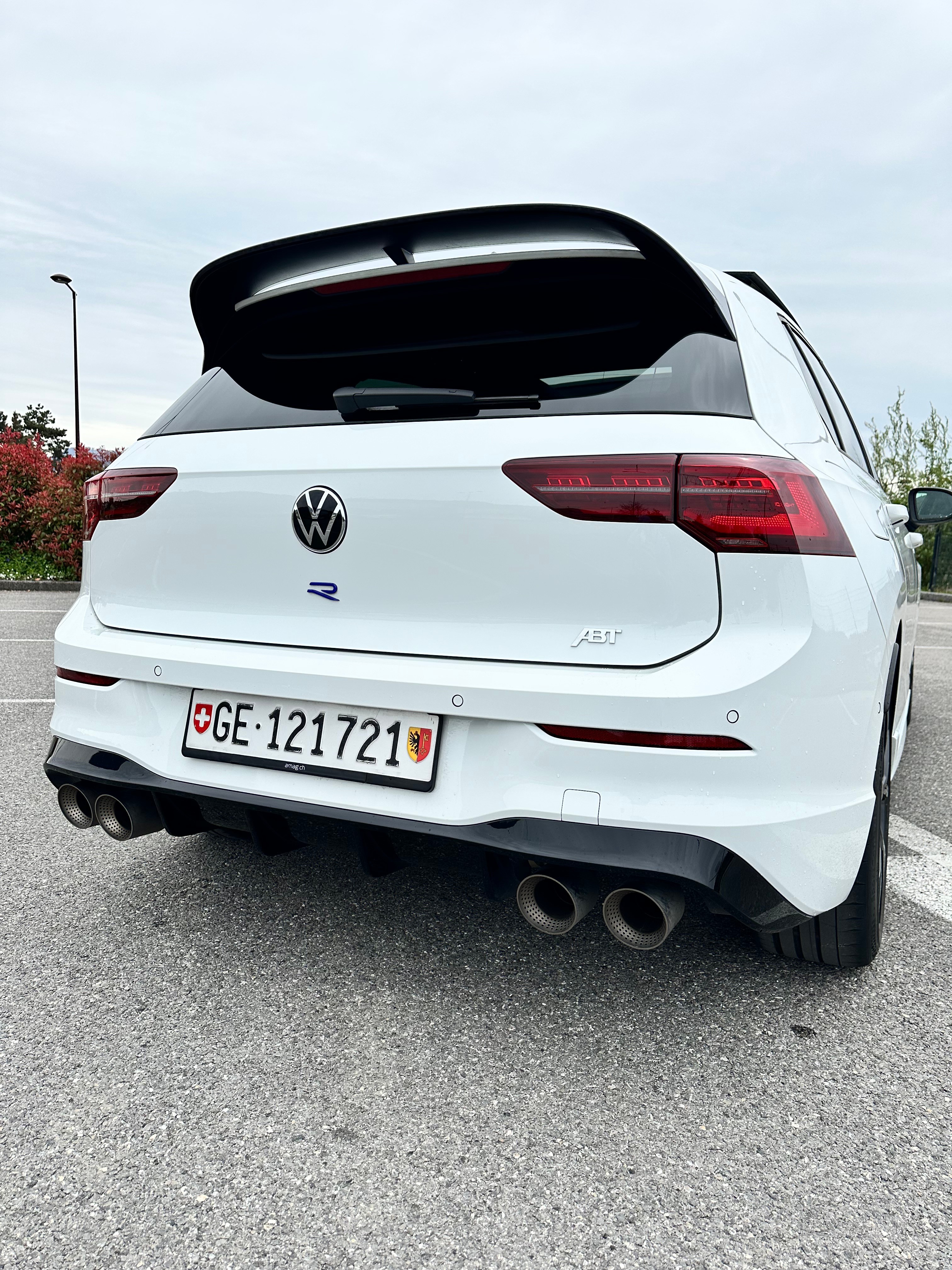 VW Golf 8 R édition 20 ans boîtier ABT 425CV