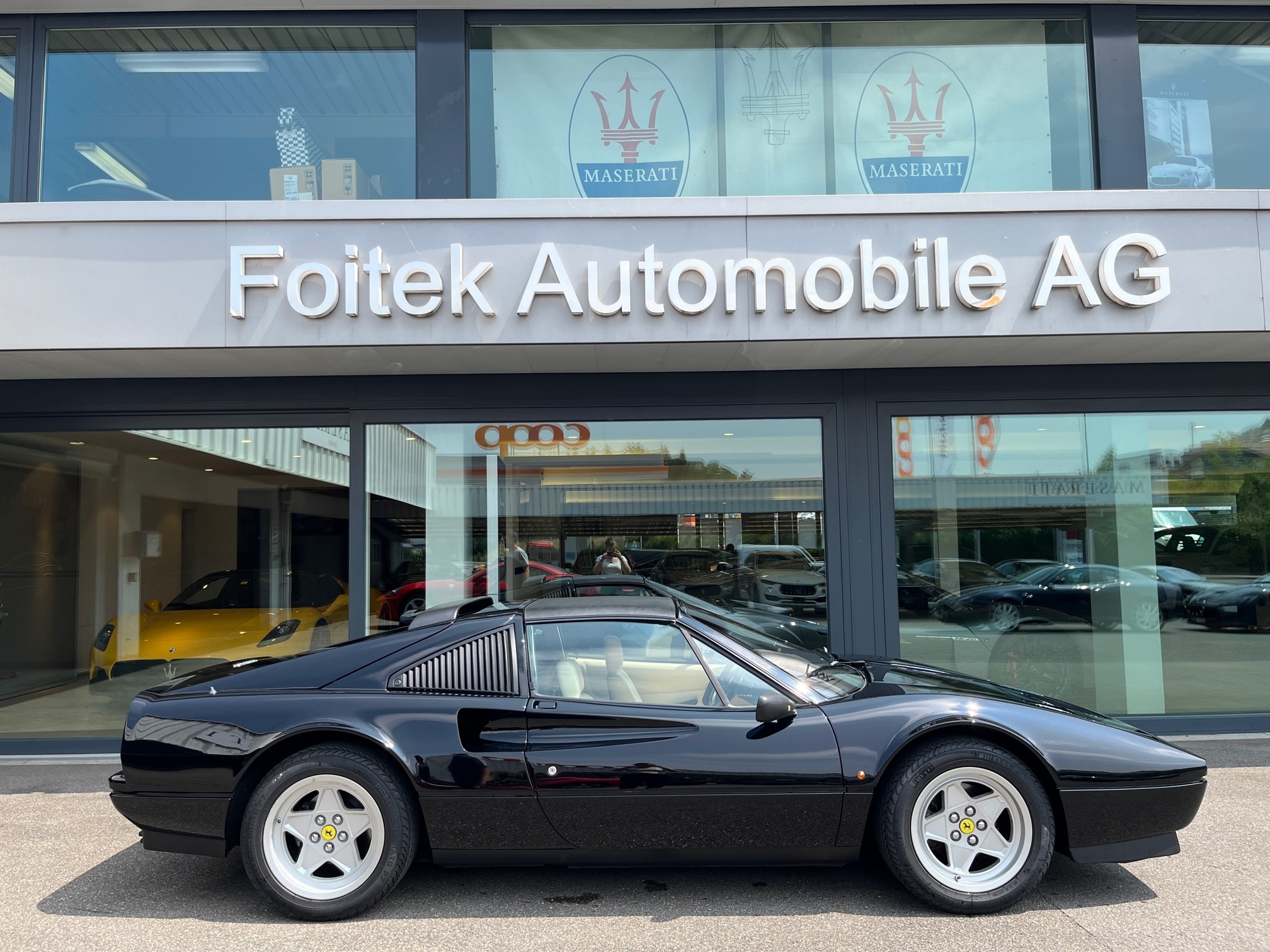 FERRARI 328 GTS