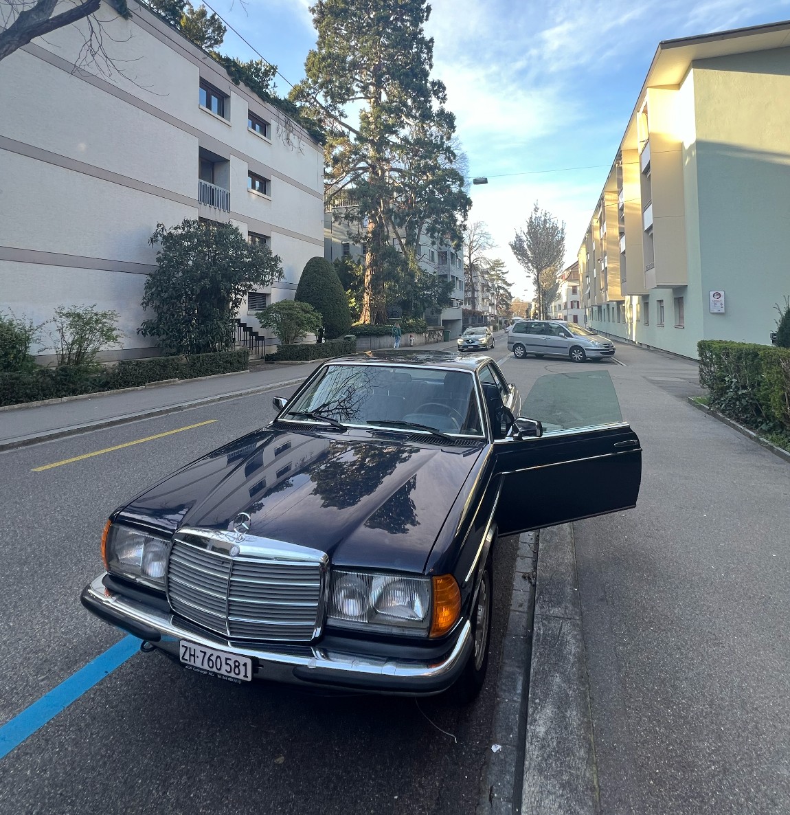 MERCEDES-BENZ 230 CE