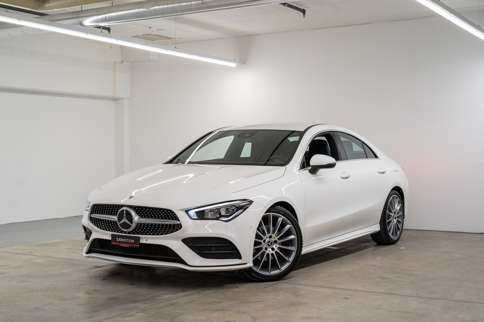 MERCEDES-BENZ CLA 200 AMG Line