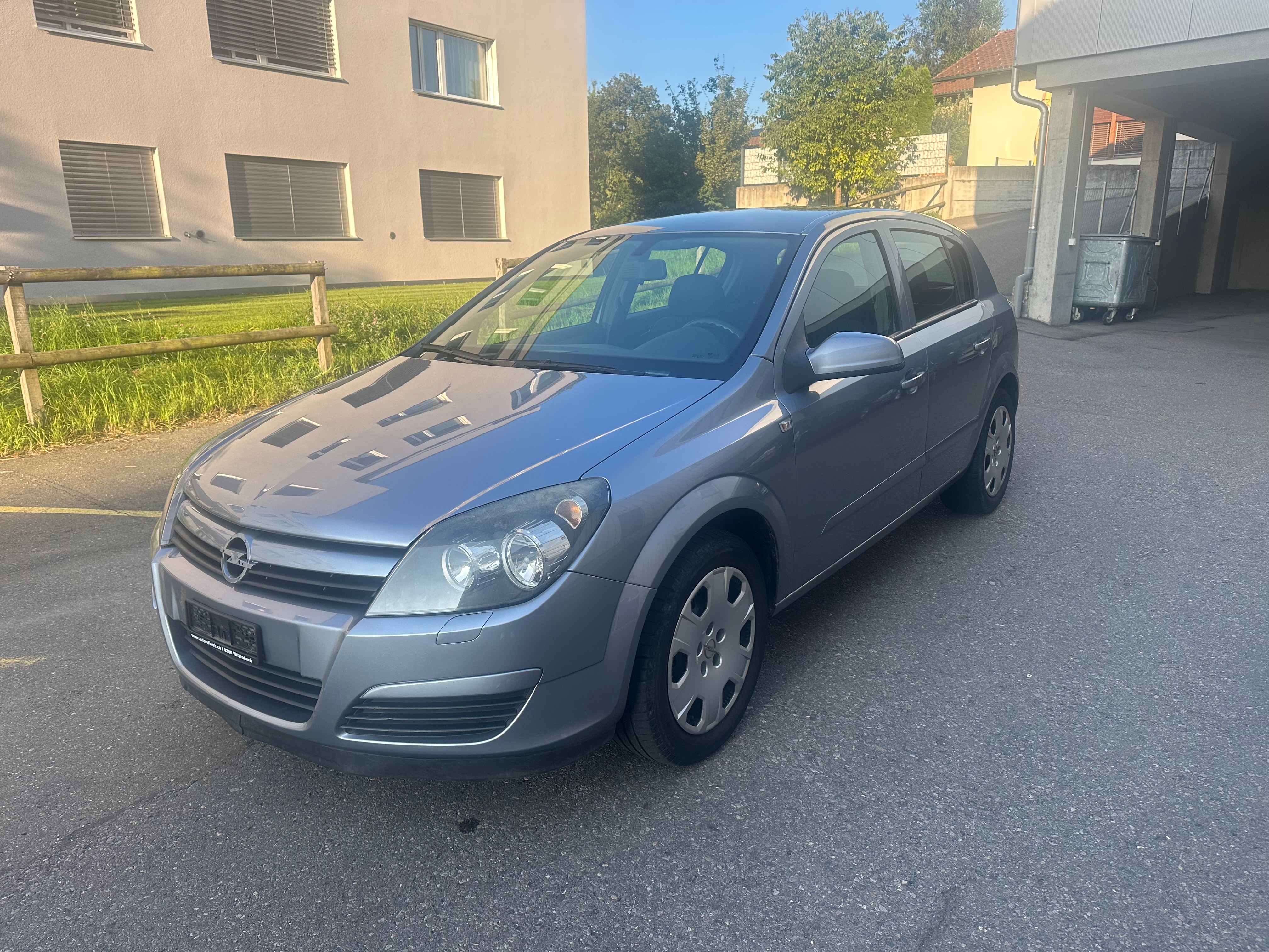 OPEL Astra 1.8i 16V Enjoy