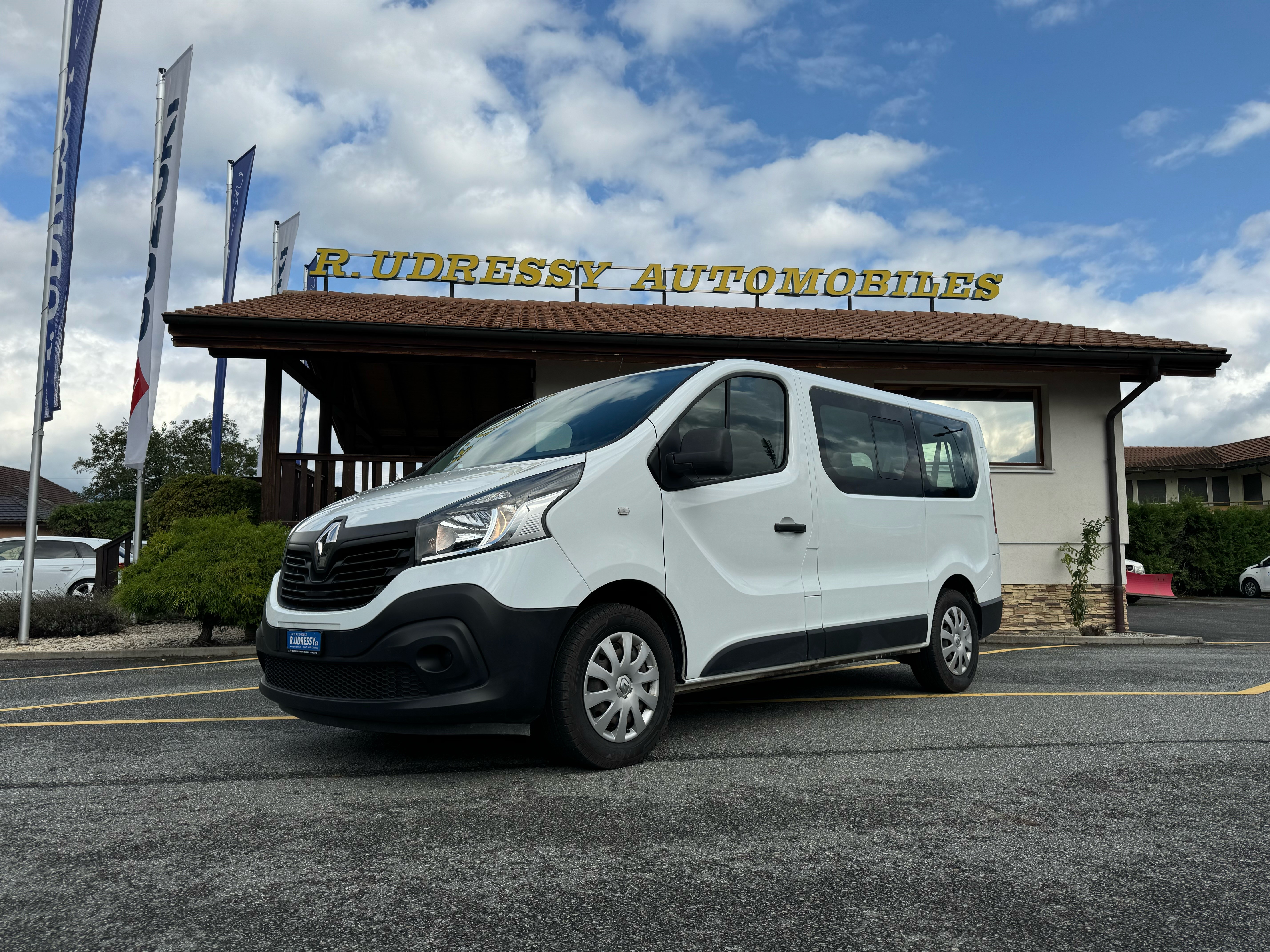 RENAULT Trafic Passenger Zen