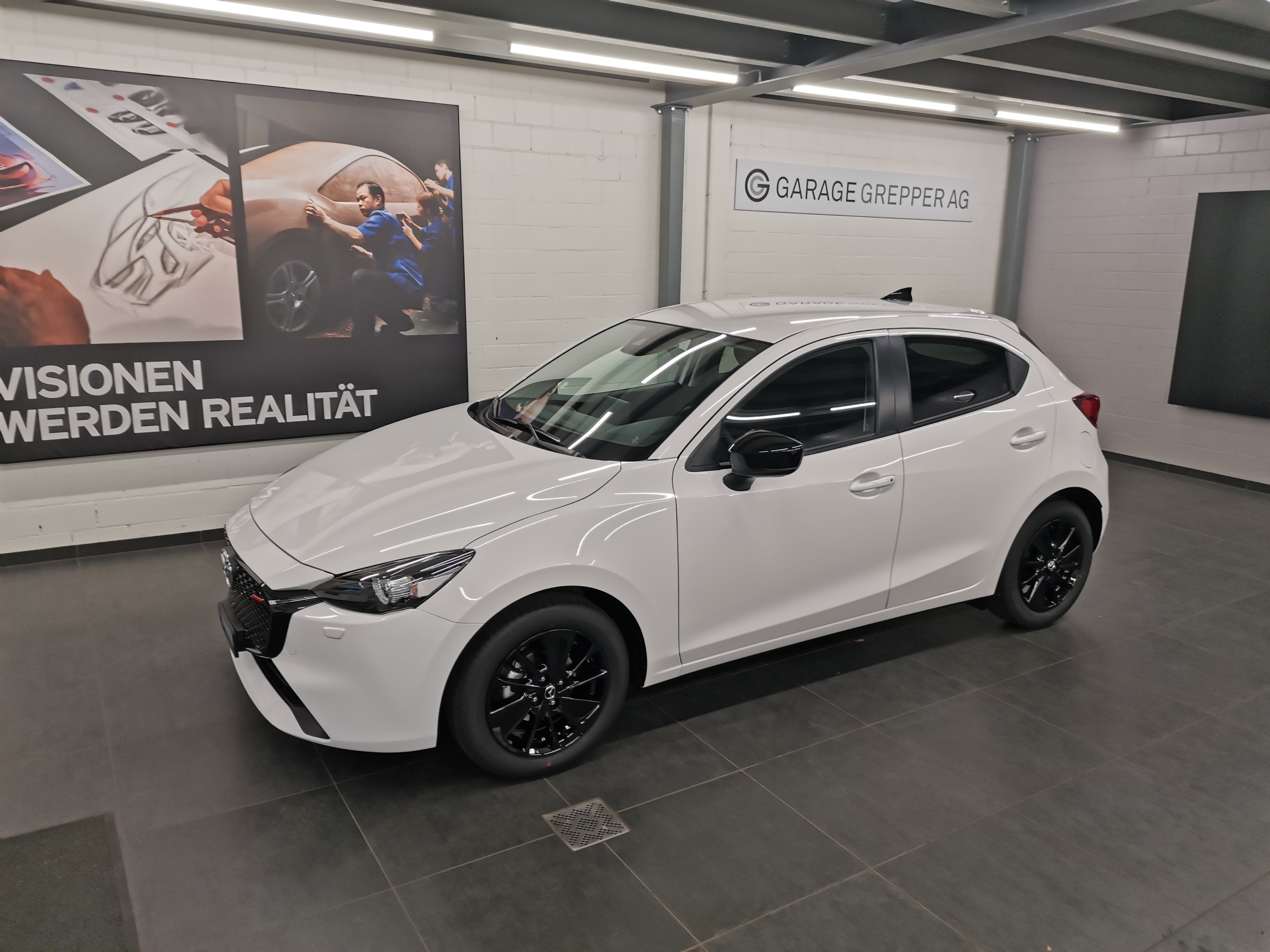 MAZDA 2 SKYACTIV-G 90 Homura Automat