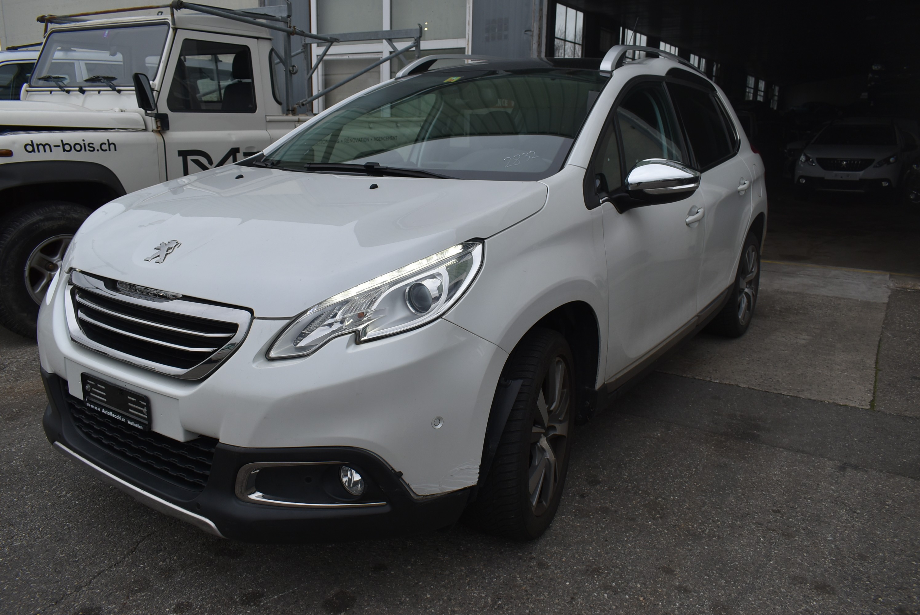 PEUGEOT 2008 1.2 PureTech Allure EAT6