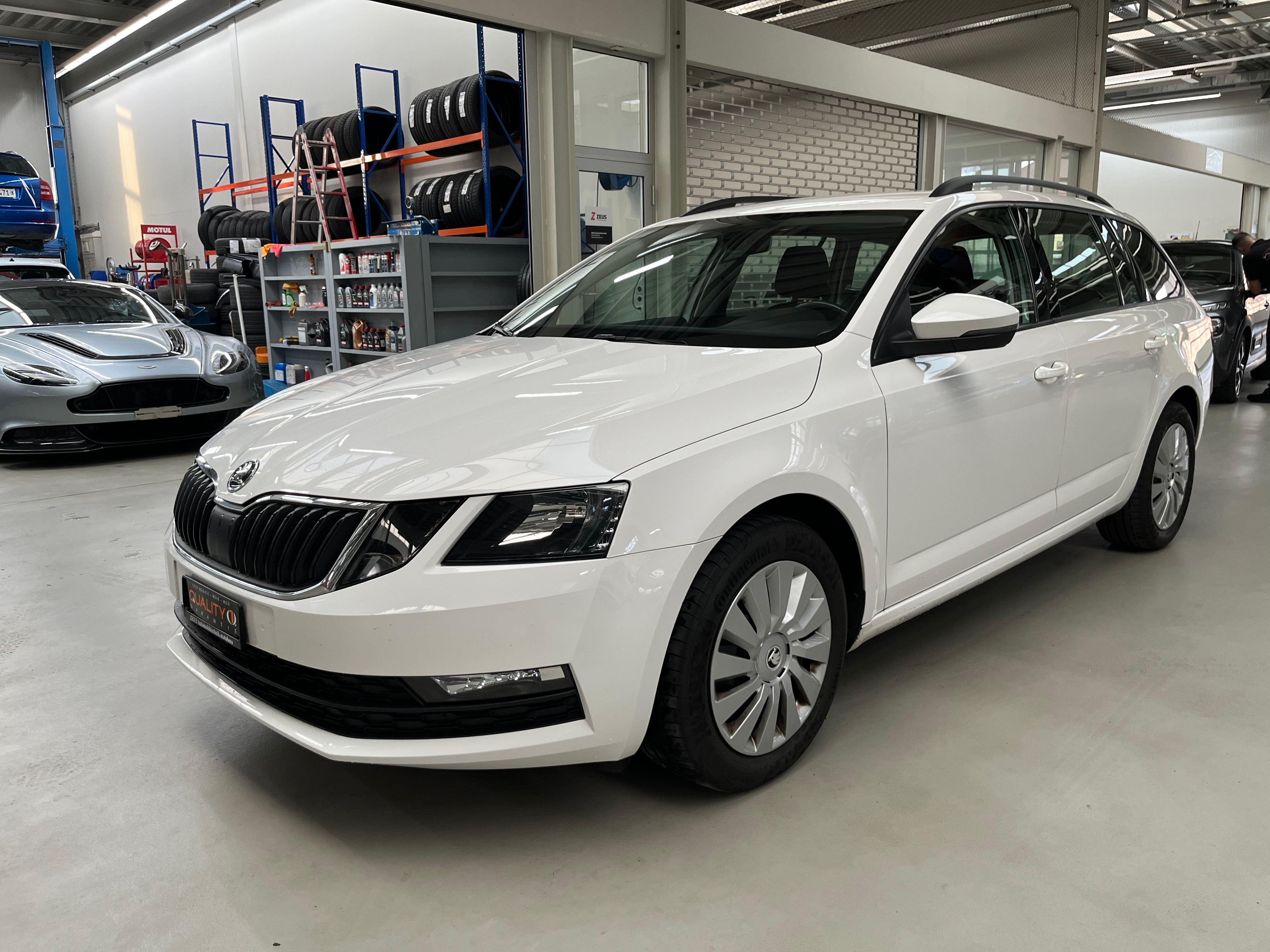 SKODA Octavia Combi 1.6 TDI Ambition