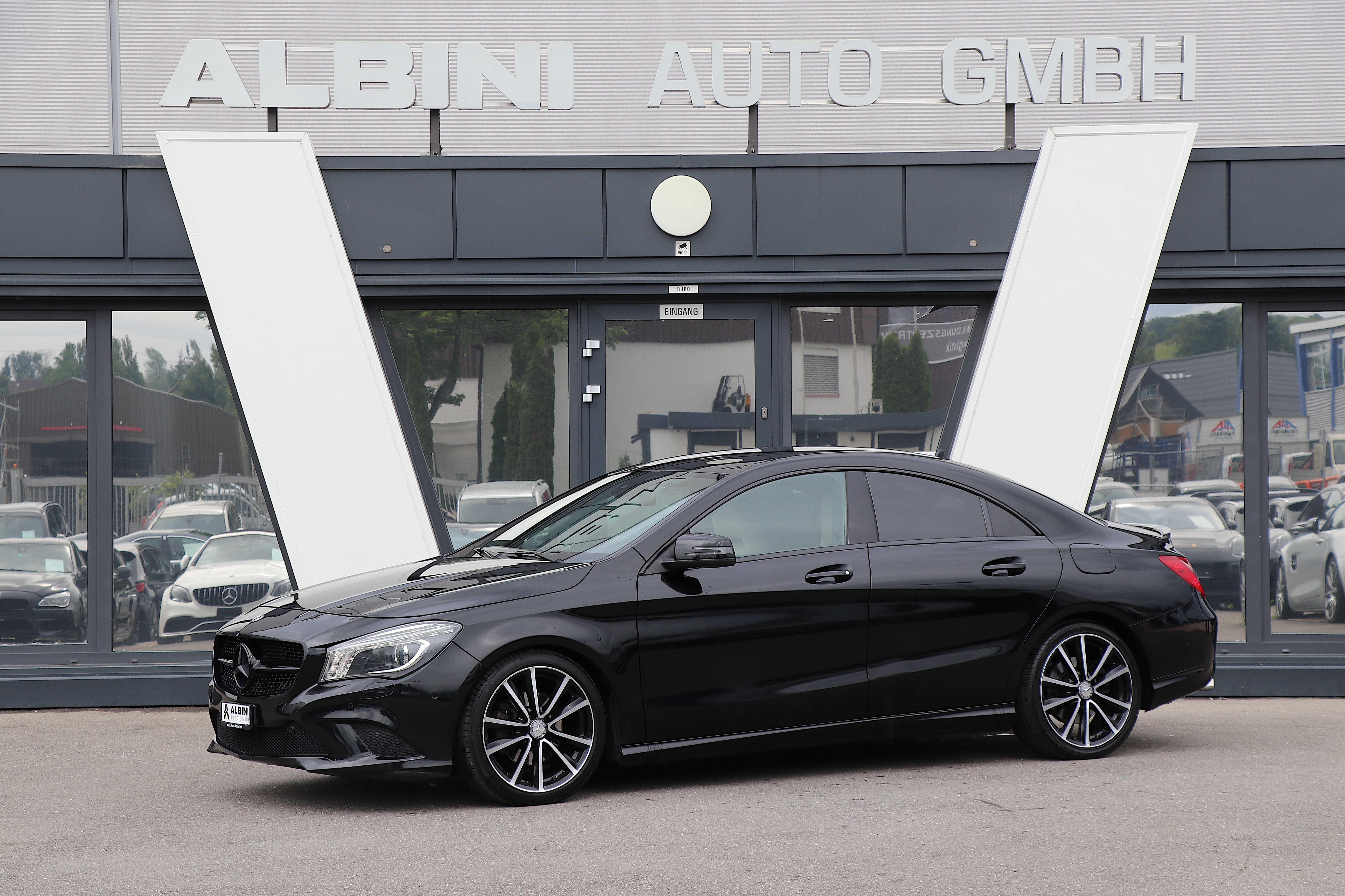 MERCEDES-BENZ CLA 200 CDI Night Star 7G-DCT