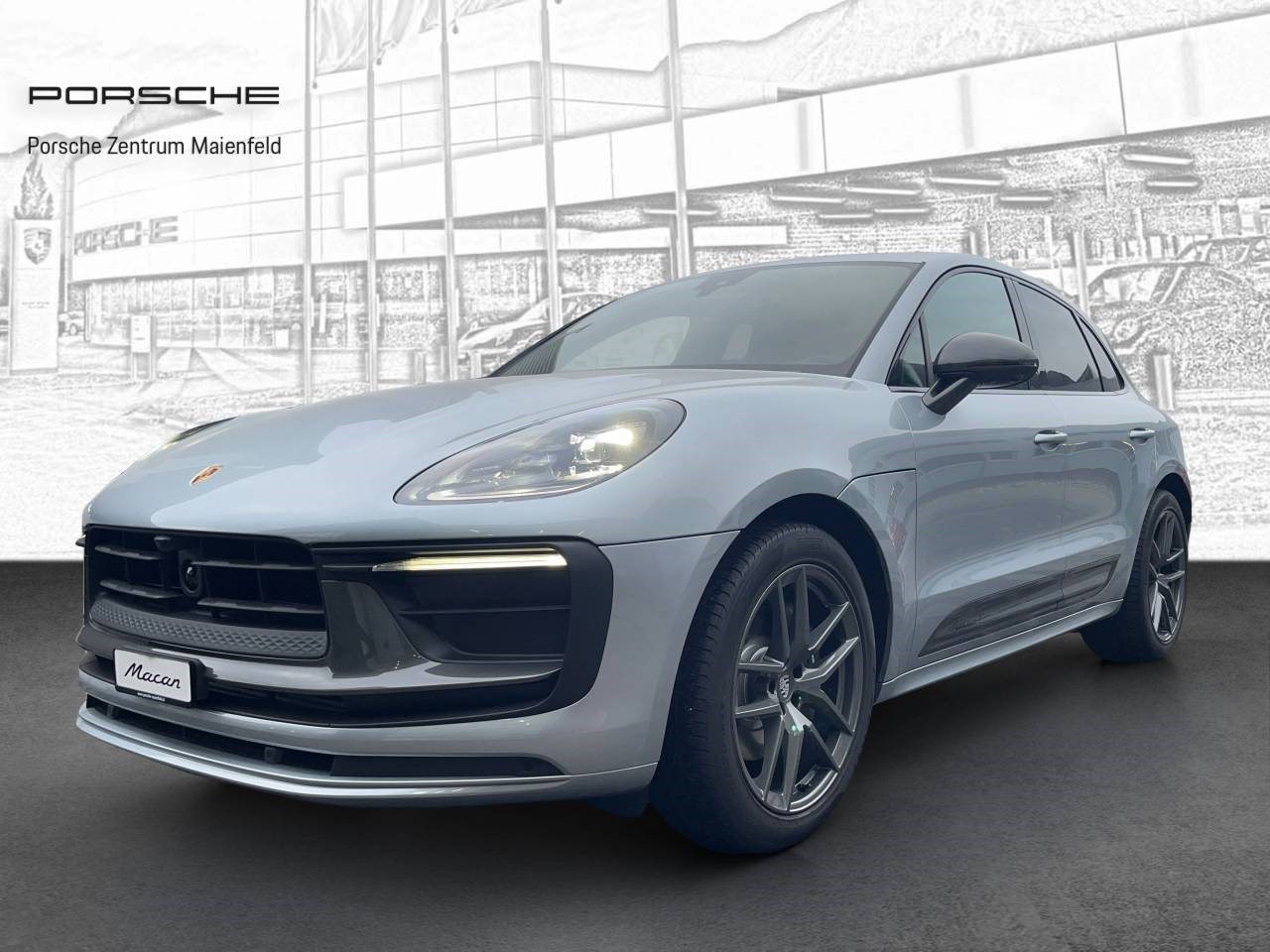 PORSCHE MACAN T