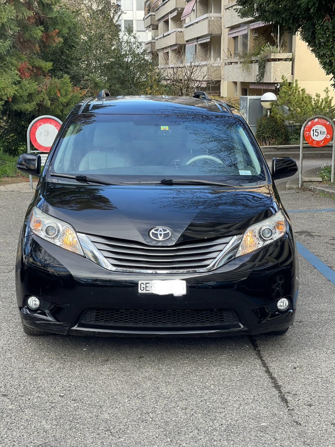 TOYOTA Sienna 3.5 A 4WD