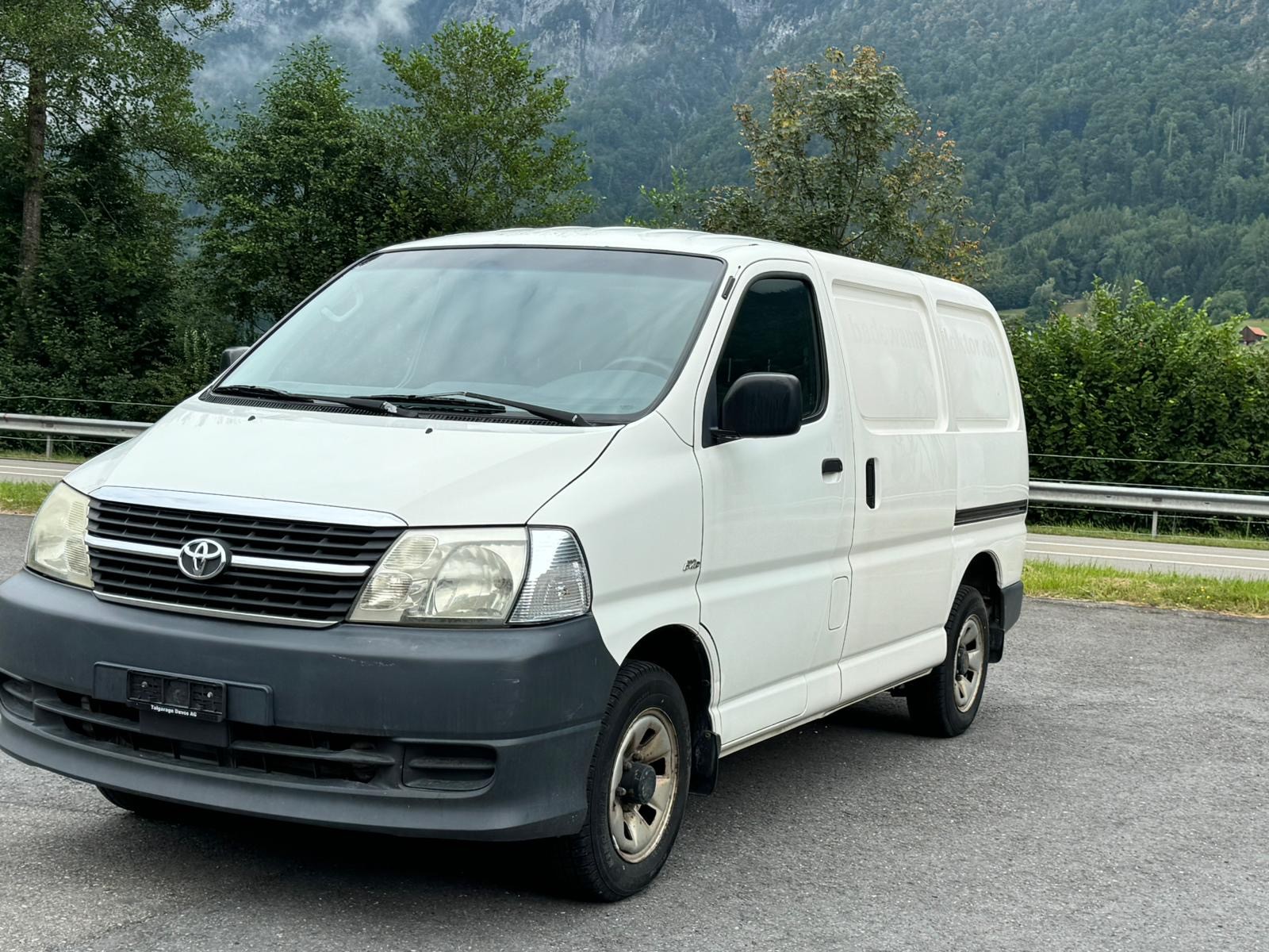 TOYOTA Hiace D-4D Kombi/Werk 4WD