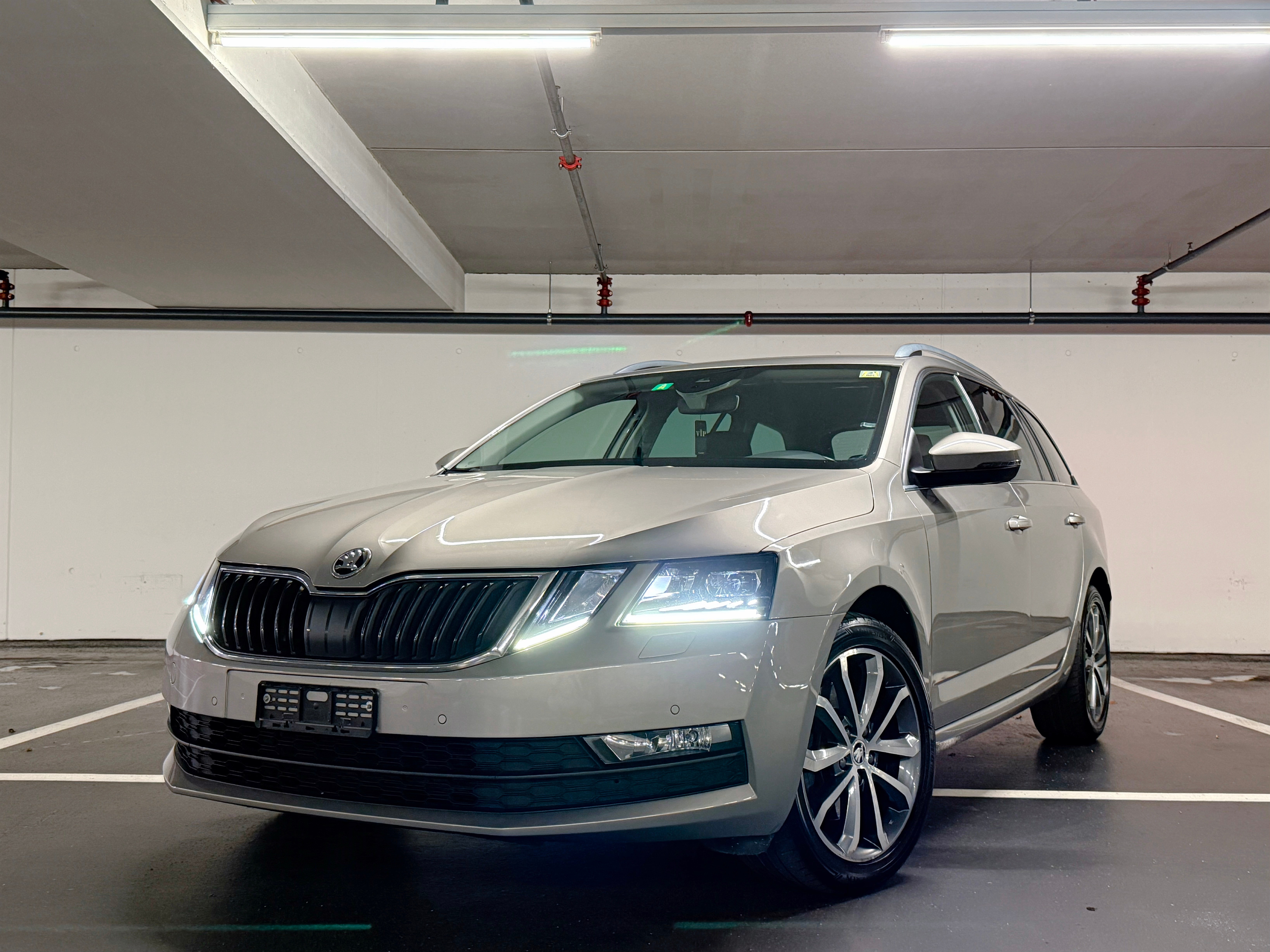 SKODA Octavia Combi 2.0 TDI Ambition 4x4