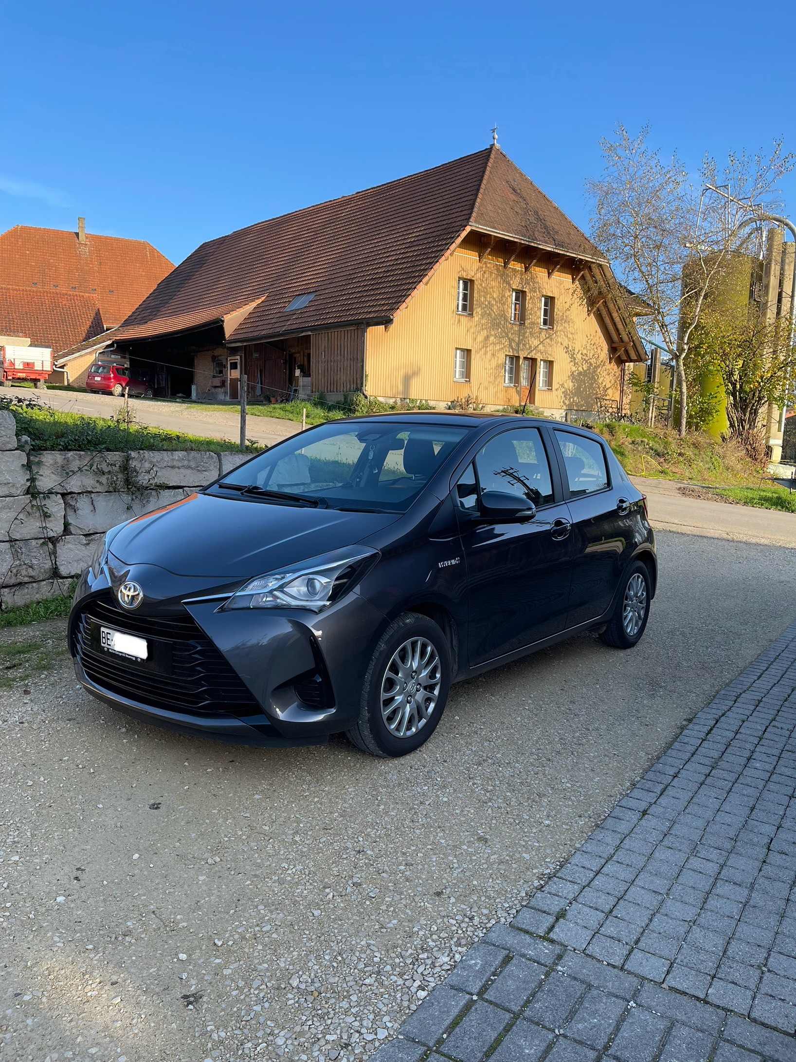 TOYOTA Yaris 1.5 VVT-i Hybrid Comfort e-CVT