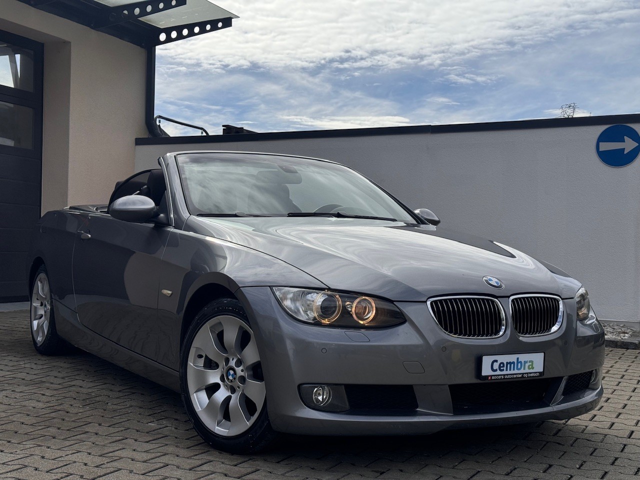 BMW 325i Cabriolet Steptronic / / RUFEN SIE AN UND ERHALTEN SIE DEN BLACKWEEKPREIS****