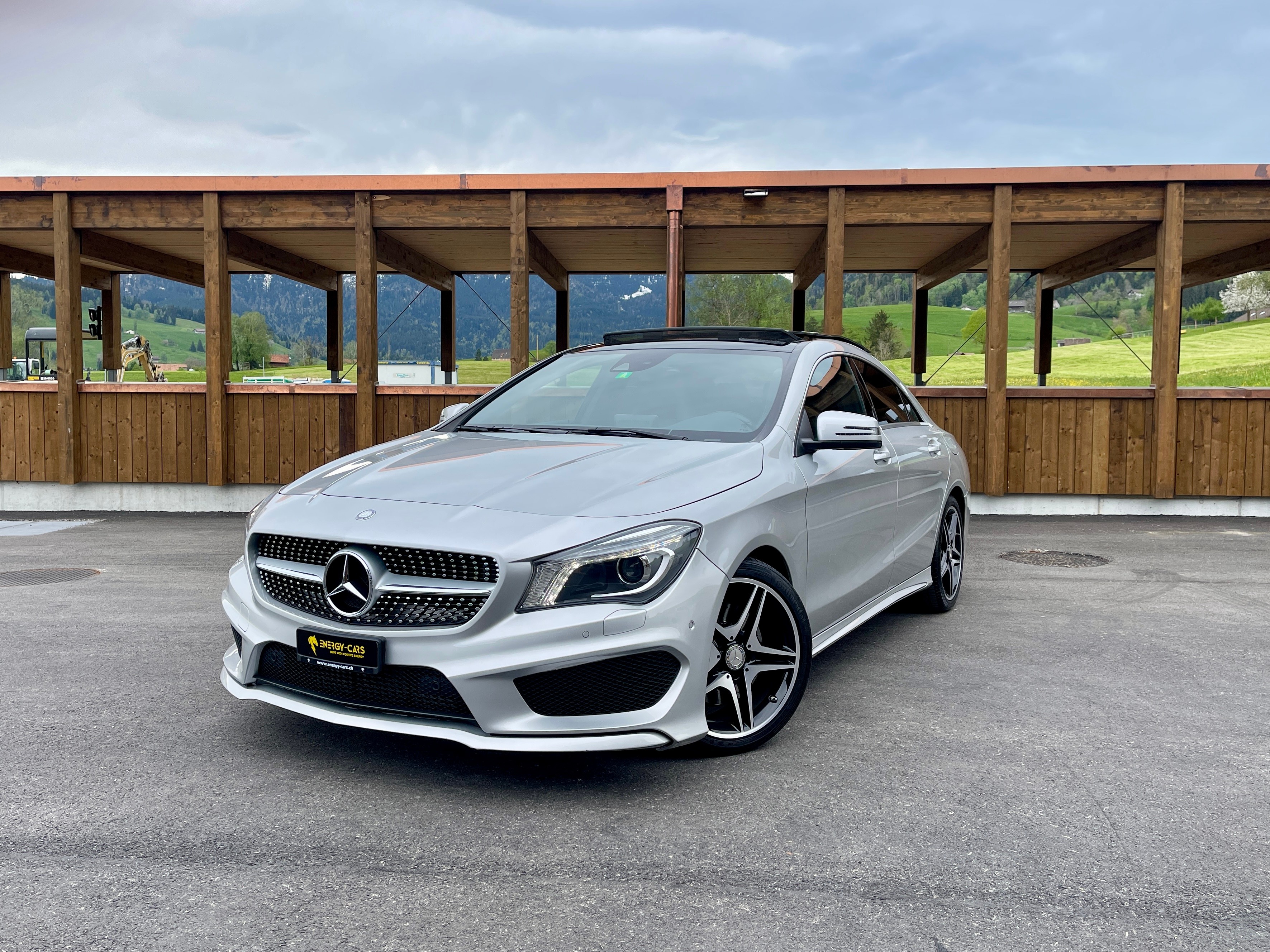 MERCEDES-BENZ CLA 250 AMG Line 7G-DCT 4Matic