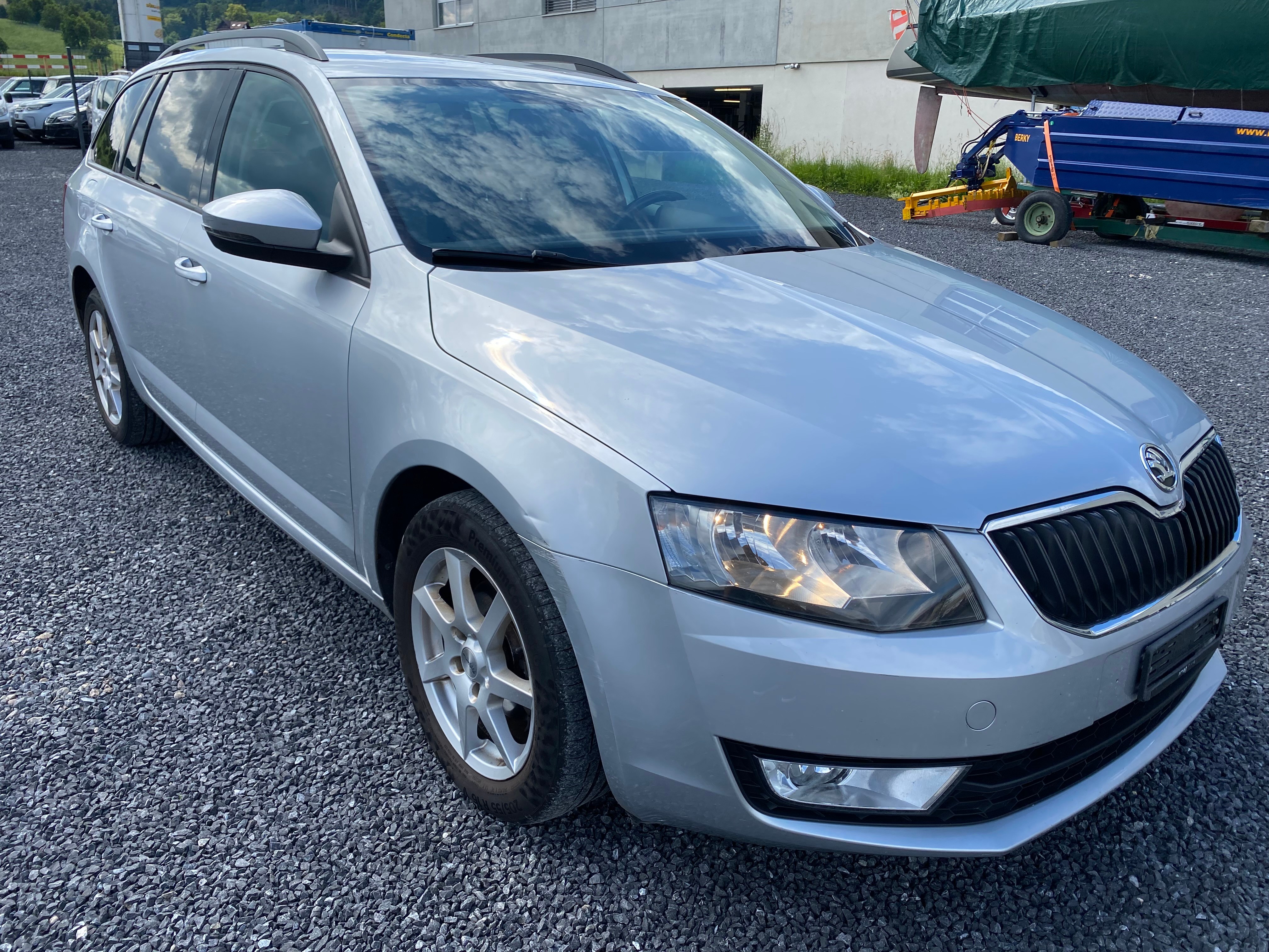 SKODA Octavia Combi 1.6 TDI Ambition DSG