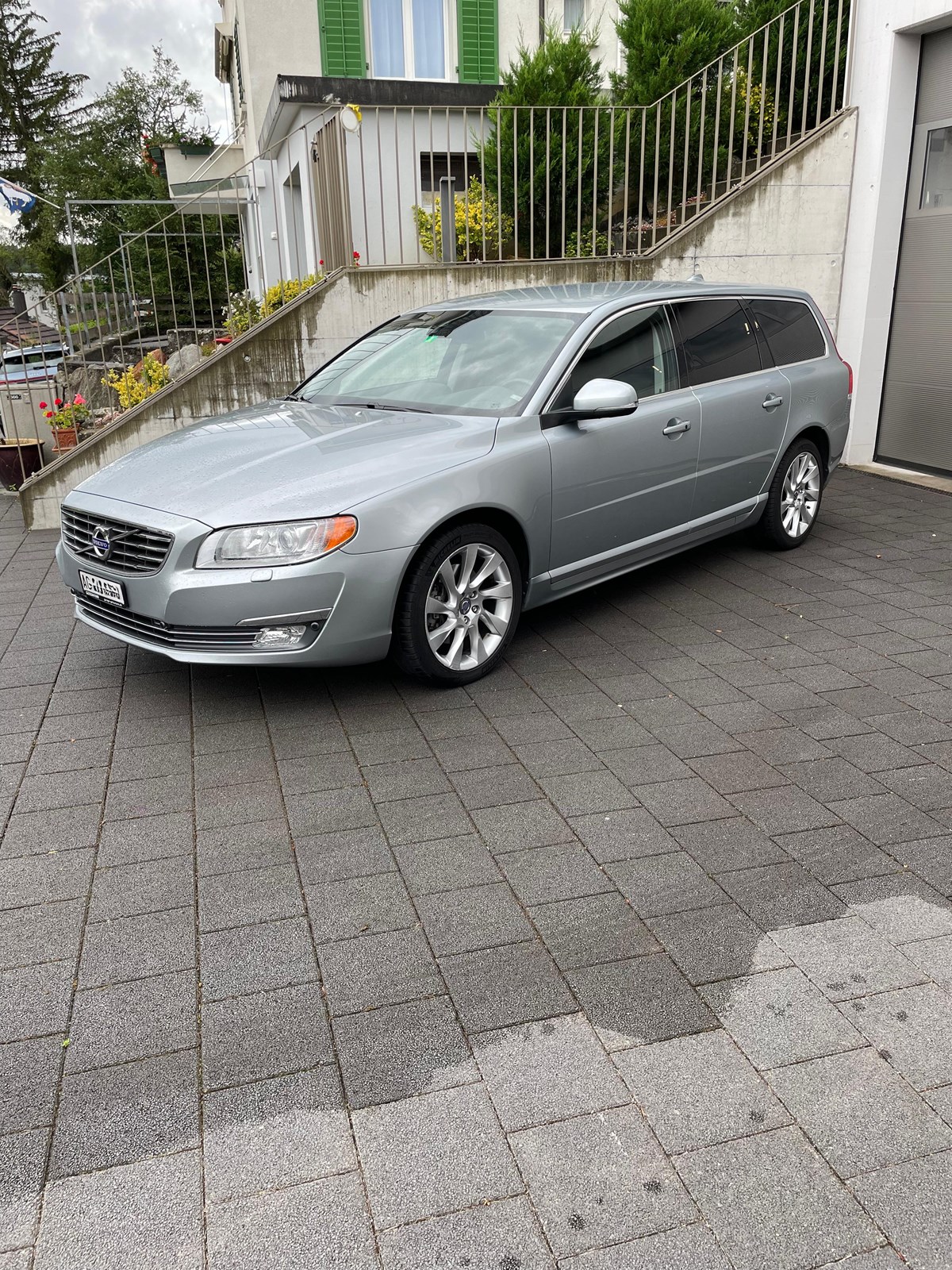 VOLVO V70 D4 AWD Summum Geartronic