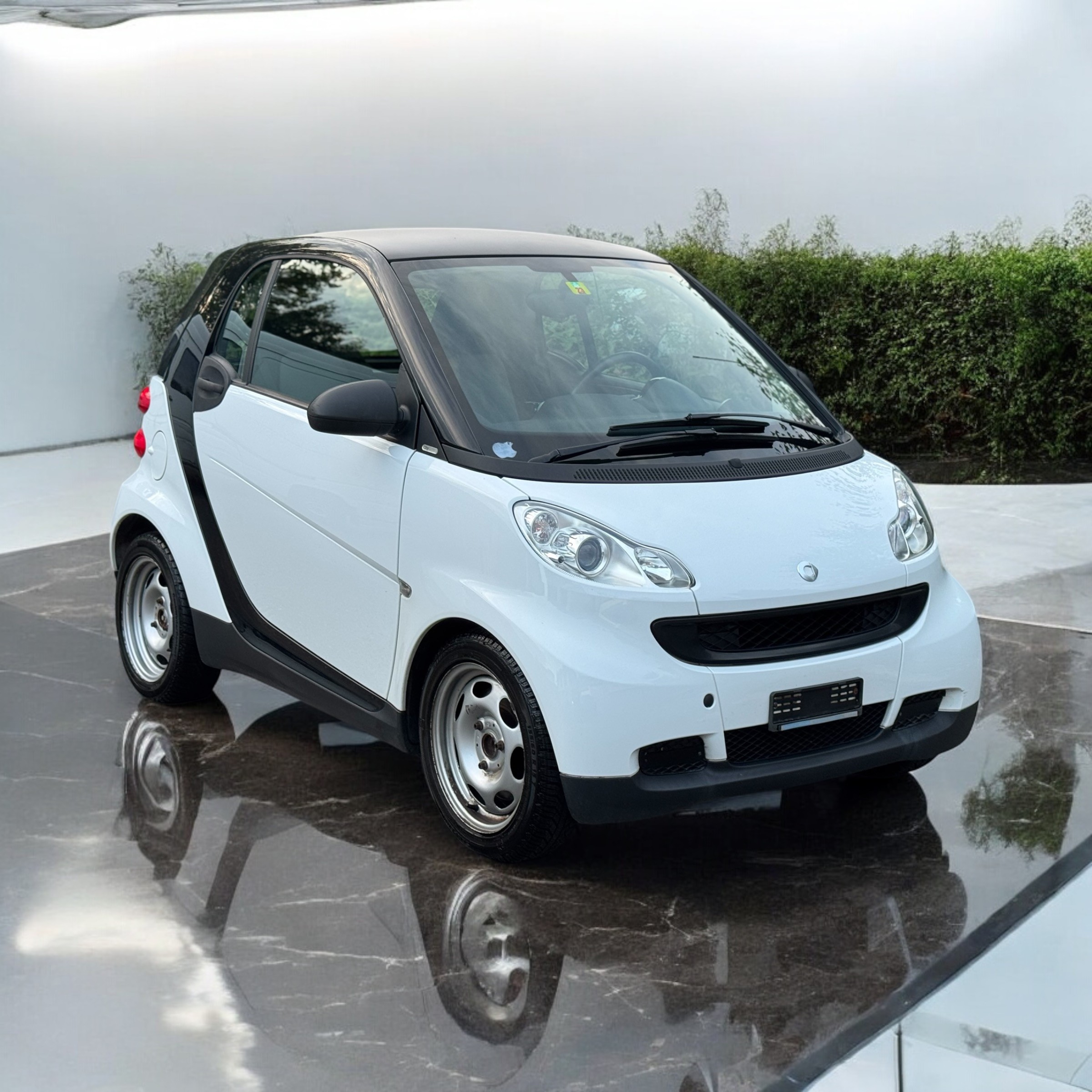 SMART fortwo black & white limited mhd softouch