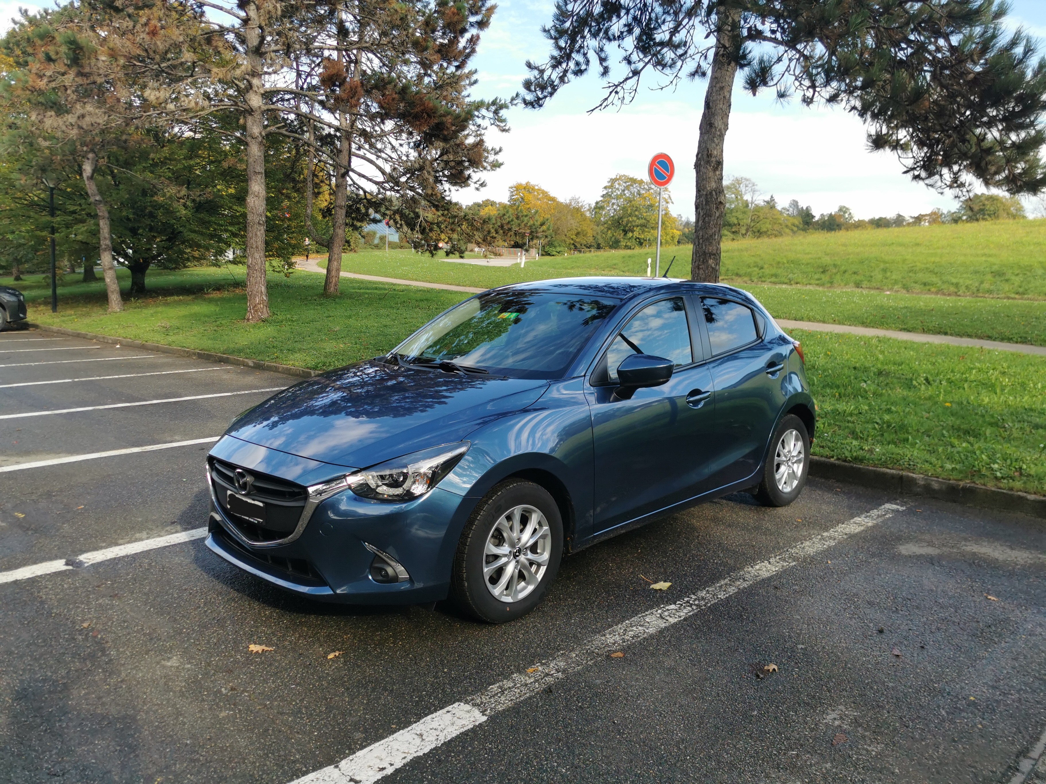 MAZDA 2 SKYACTIV-G 90 Ambition Automat