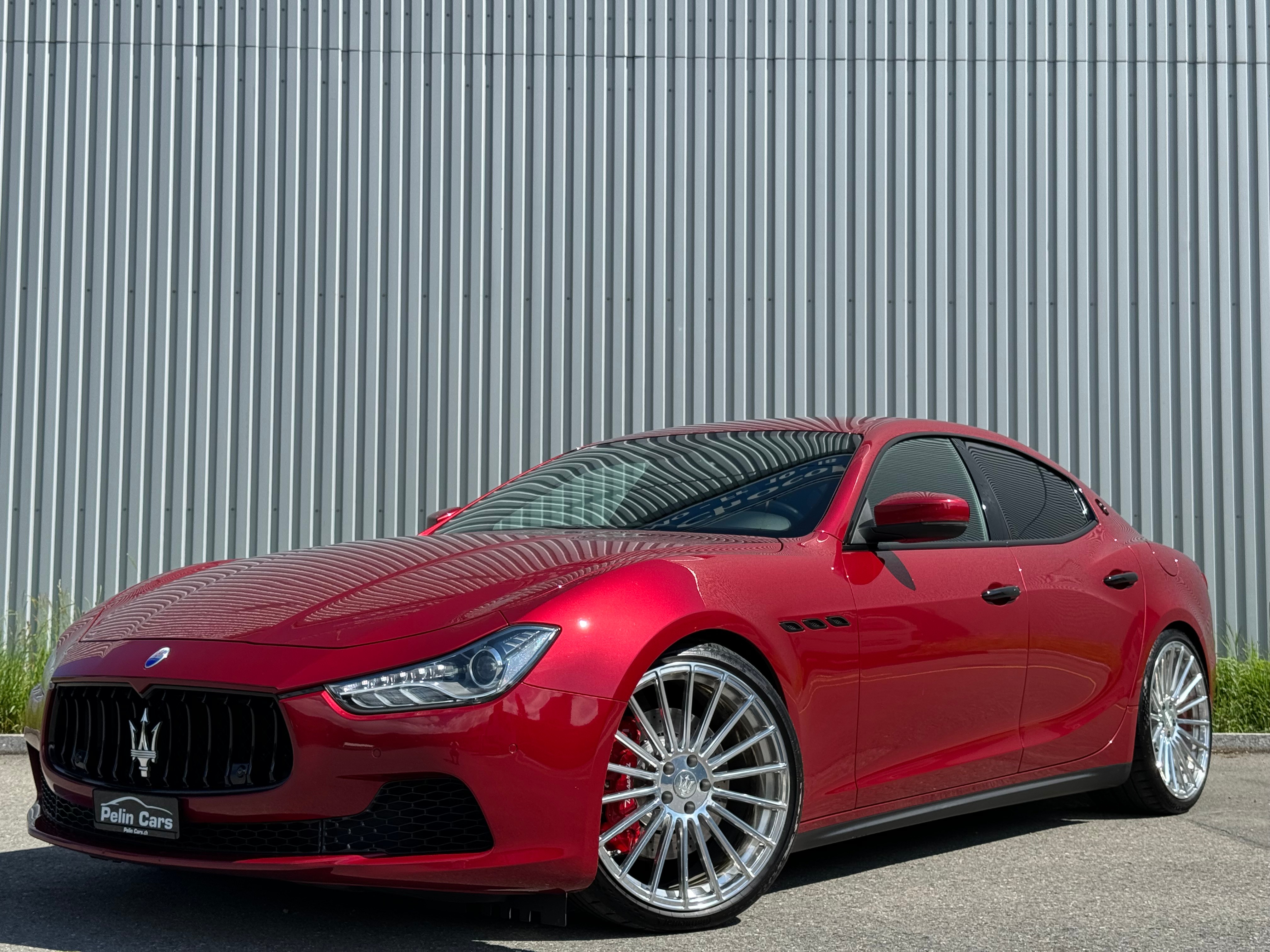 MASERATI Ghibli 3.0 V6 Limited Red&Black Performance 444PS Facelift