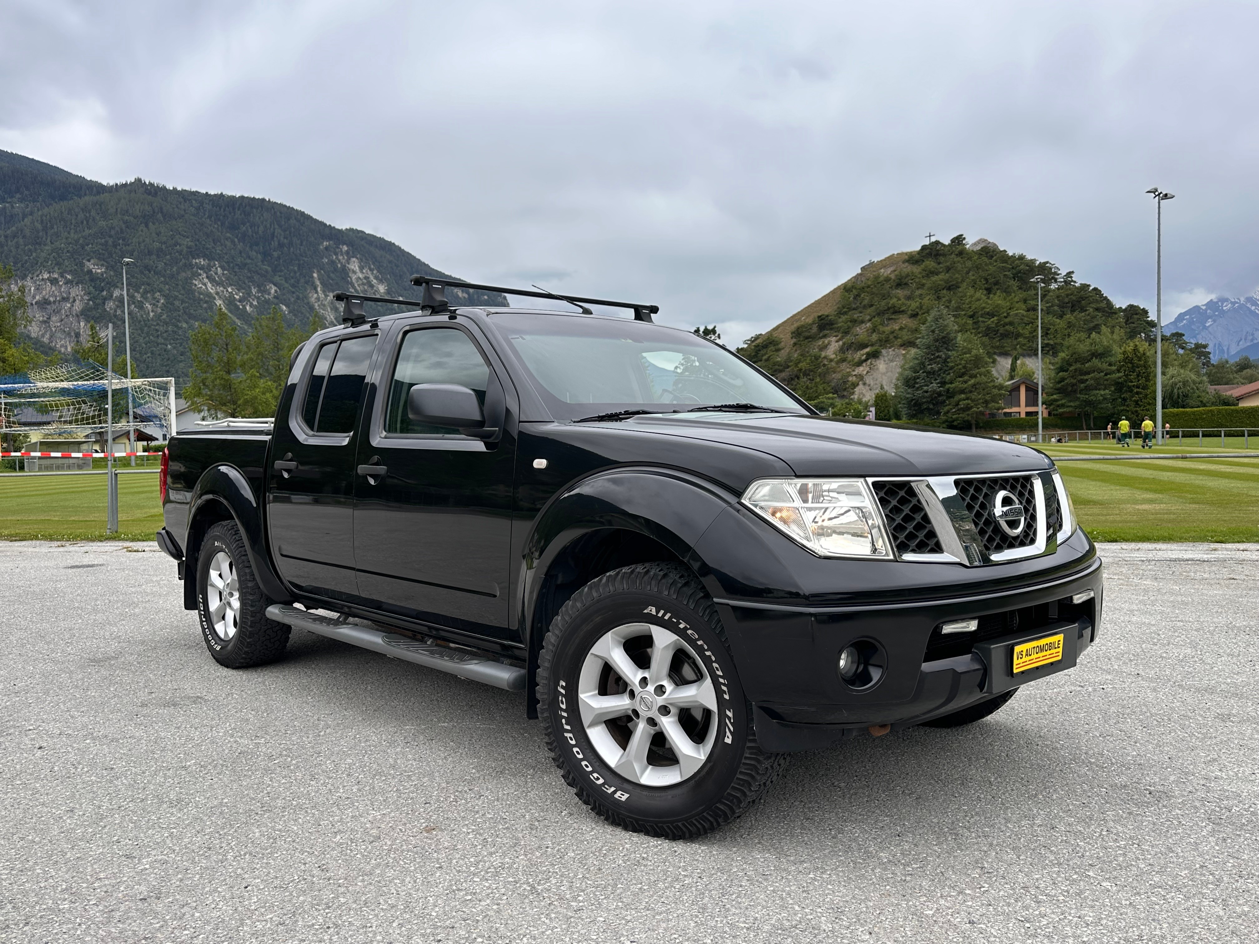 NISSAN Navara Double Cab SE 2.5 dCiA 4WD