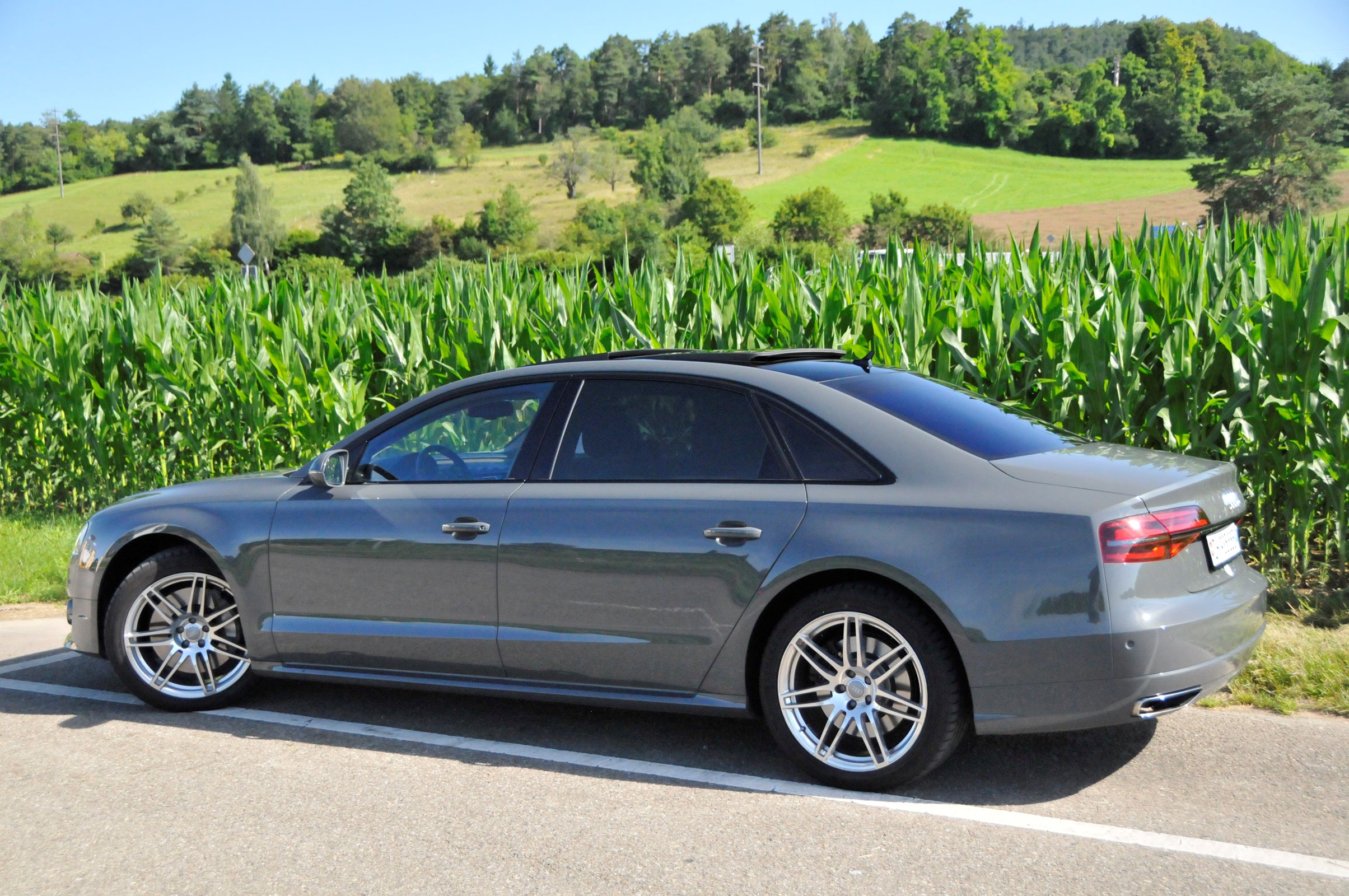 AUDI A8 L 4.2 TDI quattro tiptronic