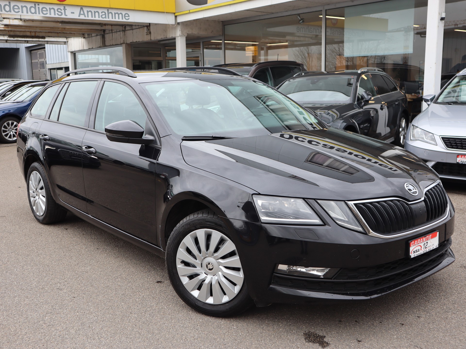 SKODA Octavia Combi 2.0 TDI Ambition DSG * Teil-Leder ** PDC ** Gr-Navigation ** Frisch ab MFK & Service **