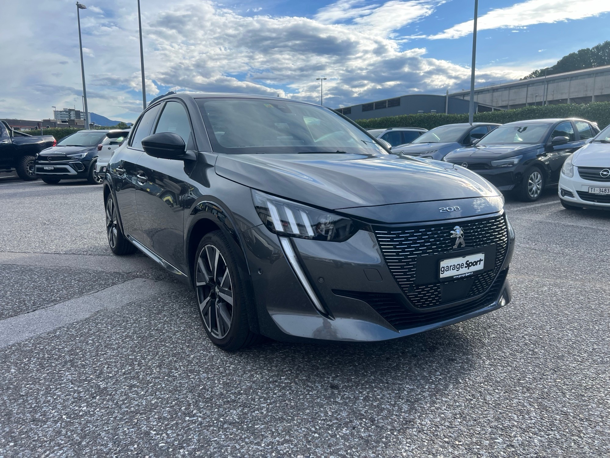 PEUGEOT 208 1.2 PureTech GT Line