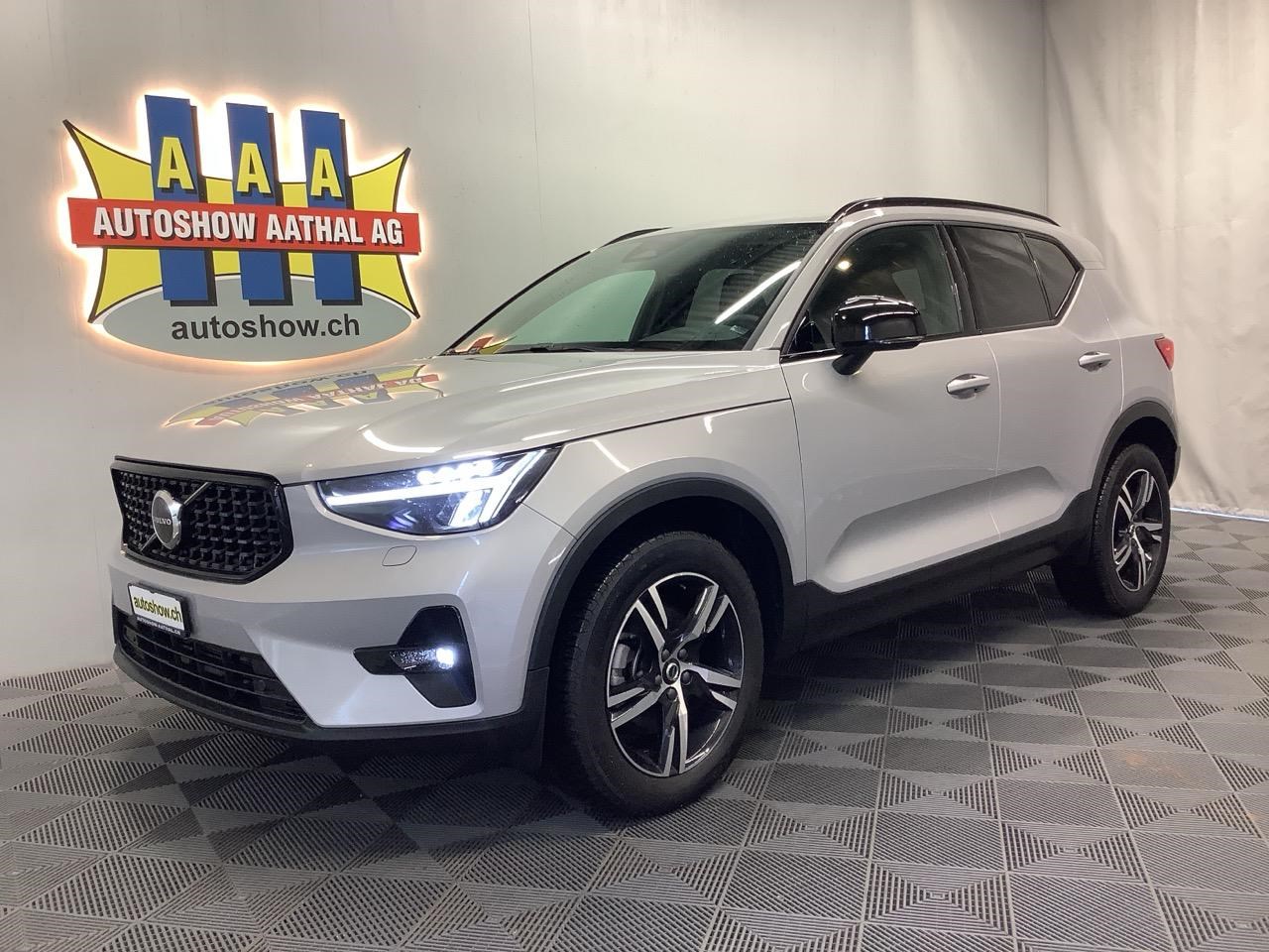 VOLVO XC40 B4 Benzin Mild Hybrid Plus Dark DCT