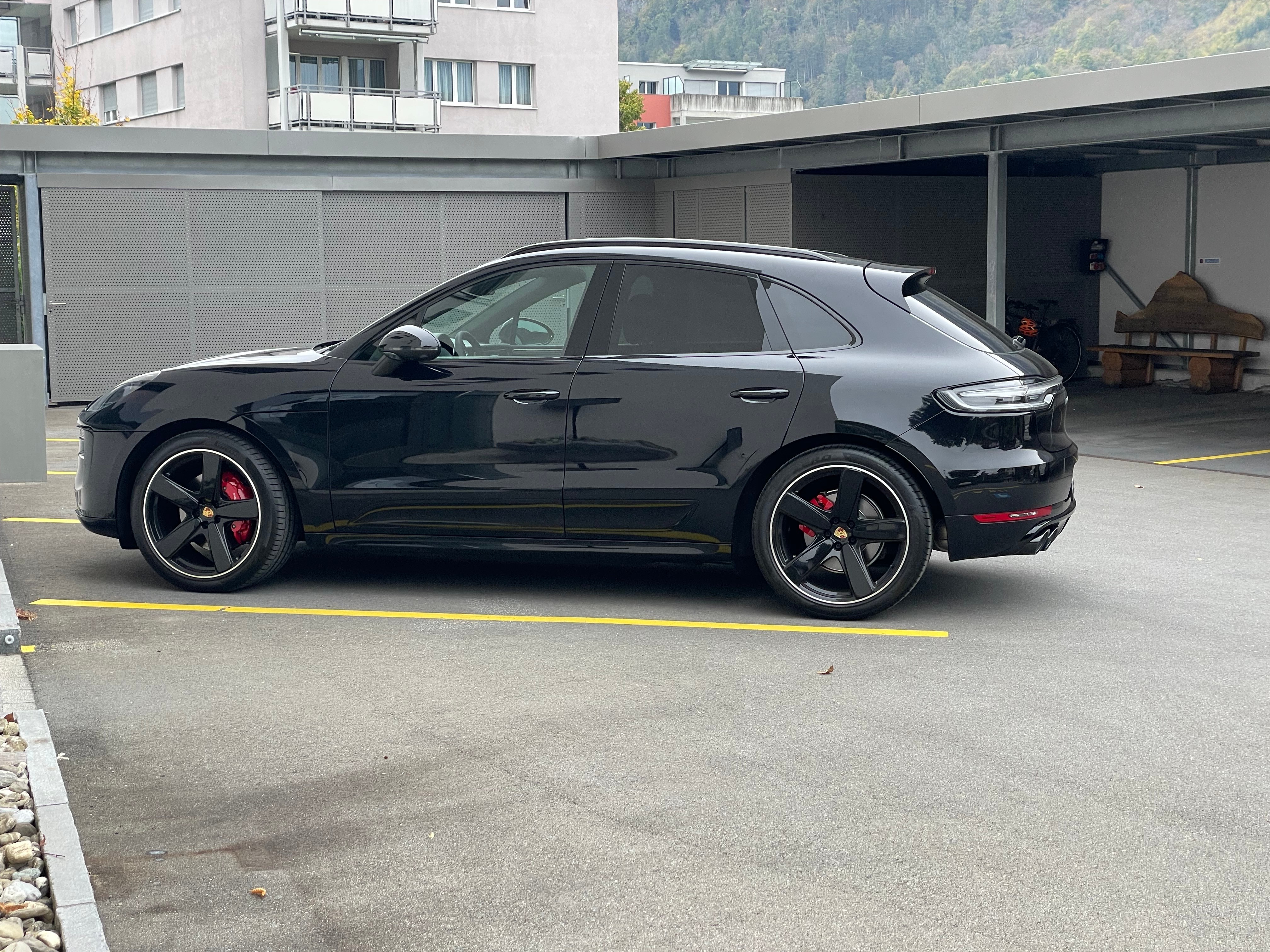 PORSCHE Macan GTS PDK