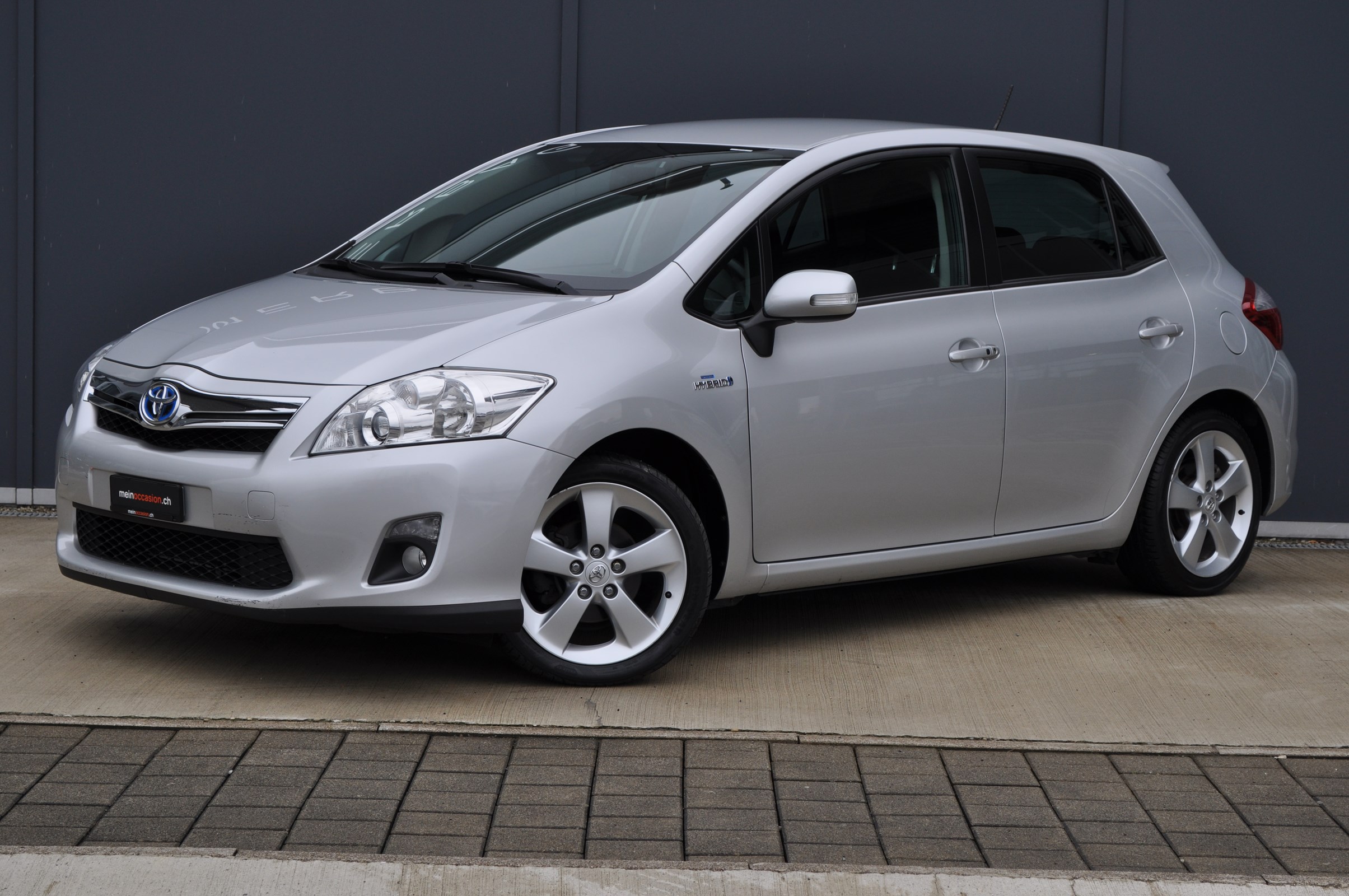 TOYOTA Auris 1.8 VVT-i HSD Sol P